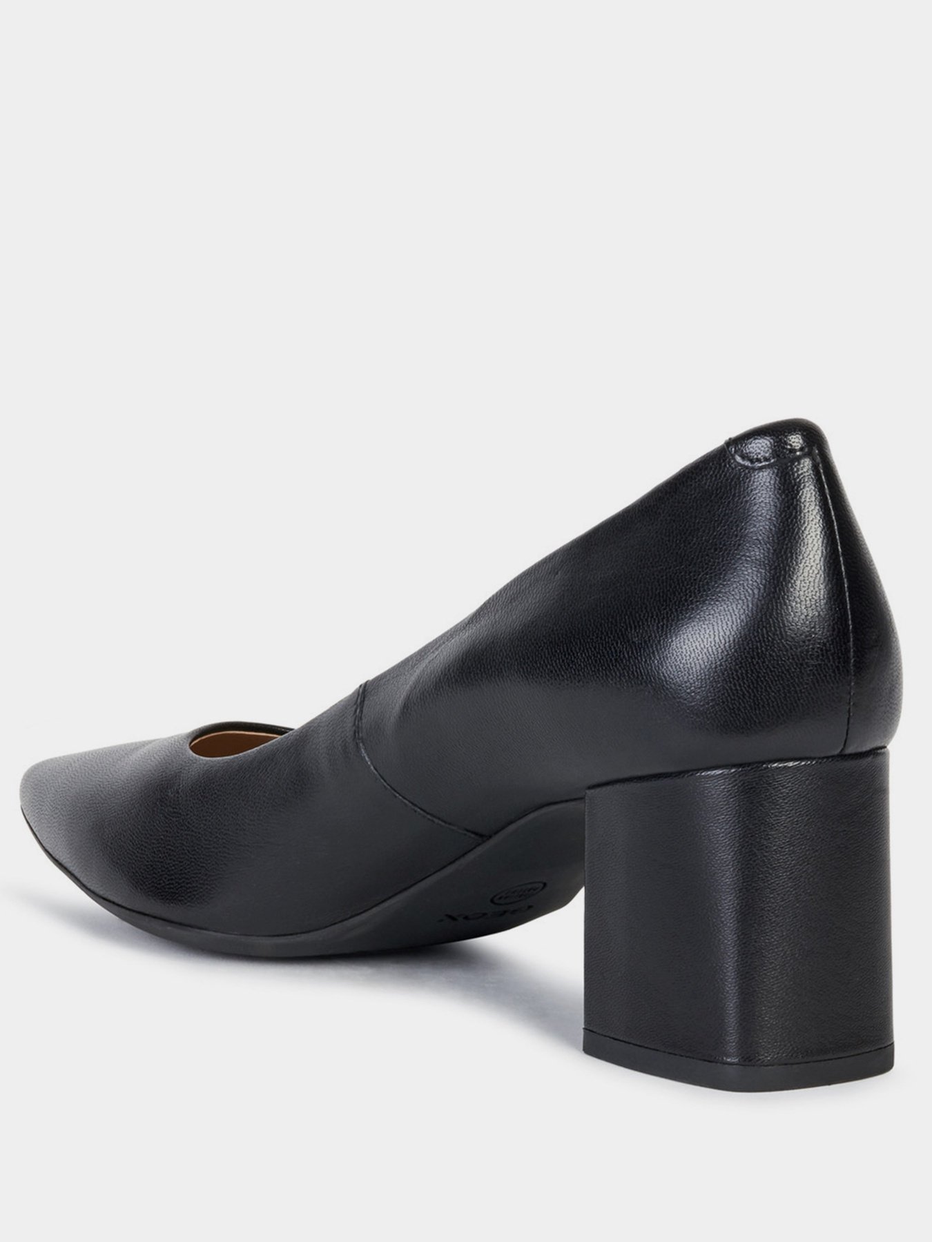 Туфлі Geox Bigliana модель D04NMA-000TU-C9999 Туфлі Geox Bigliana модель D04NMA-000TU-C9999 Фото