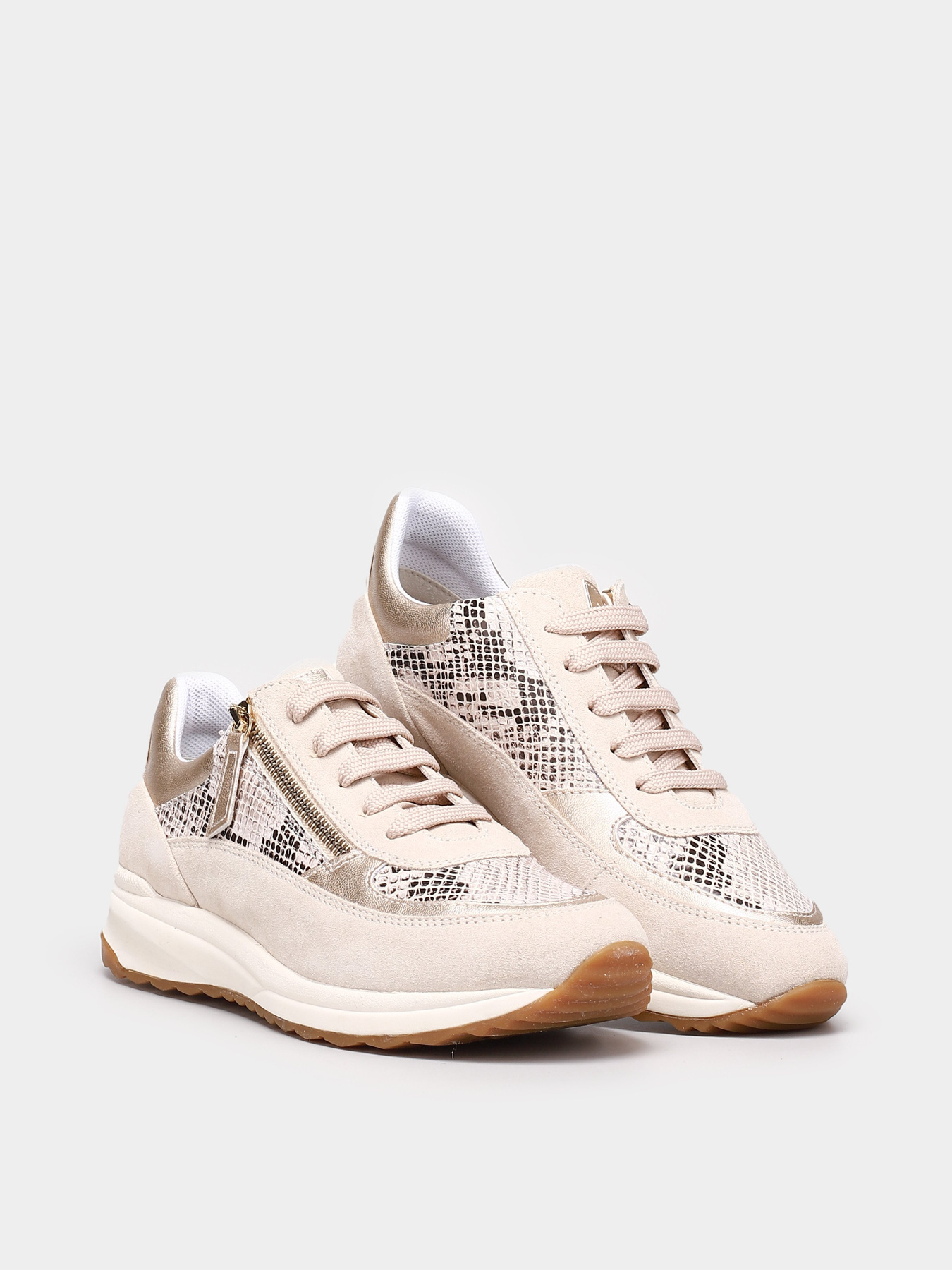 Кроссовки повседневные Geox D Airell модель D152SA-02241-C5000 Кроссовки повседневные Geox D Airell модель D152SA-02241-C5000 Фото