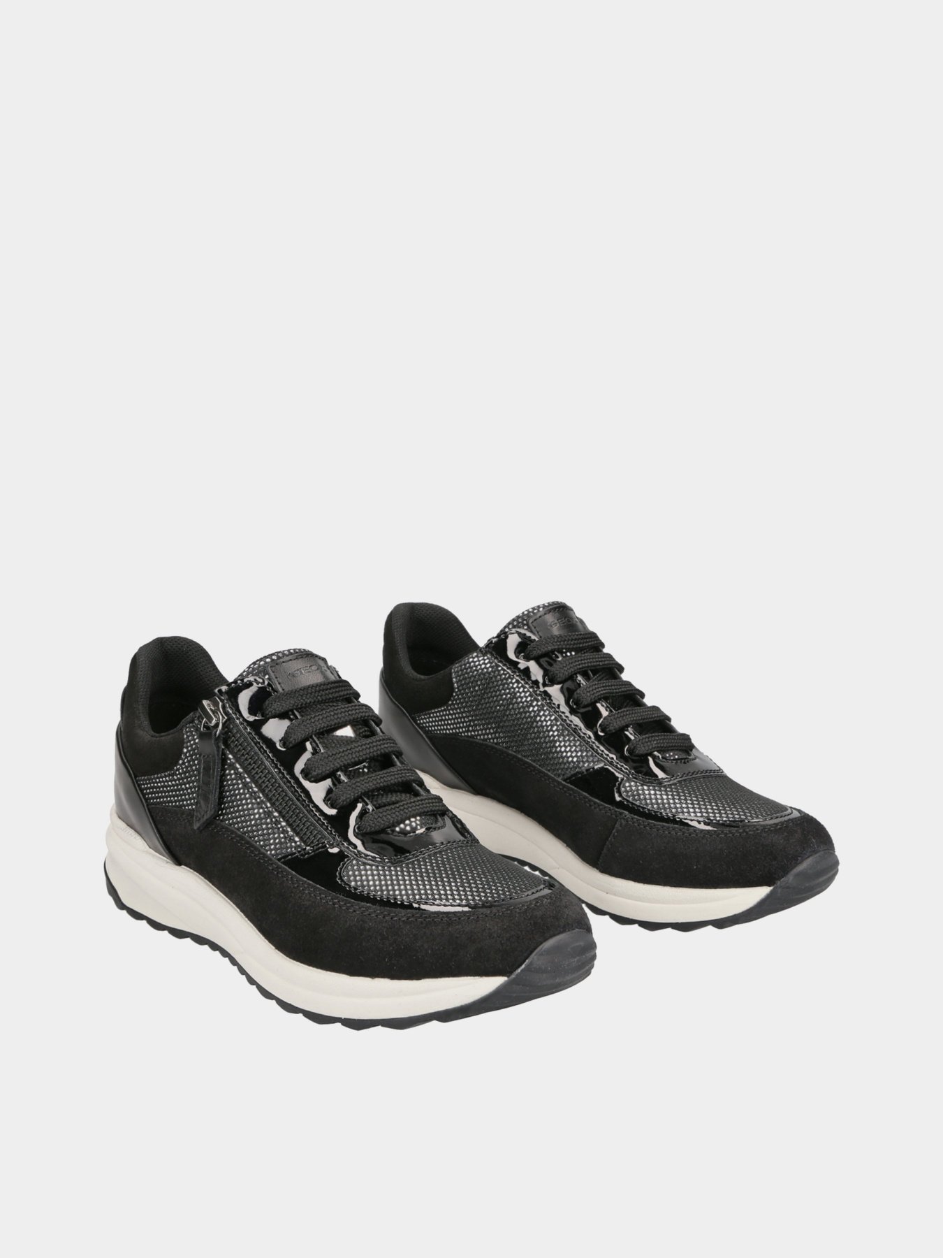 Кроссовки Geox Airell модель D152SA-022AS-C9999 Фото