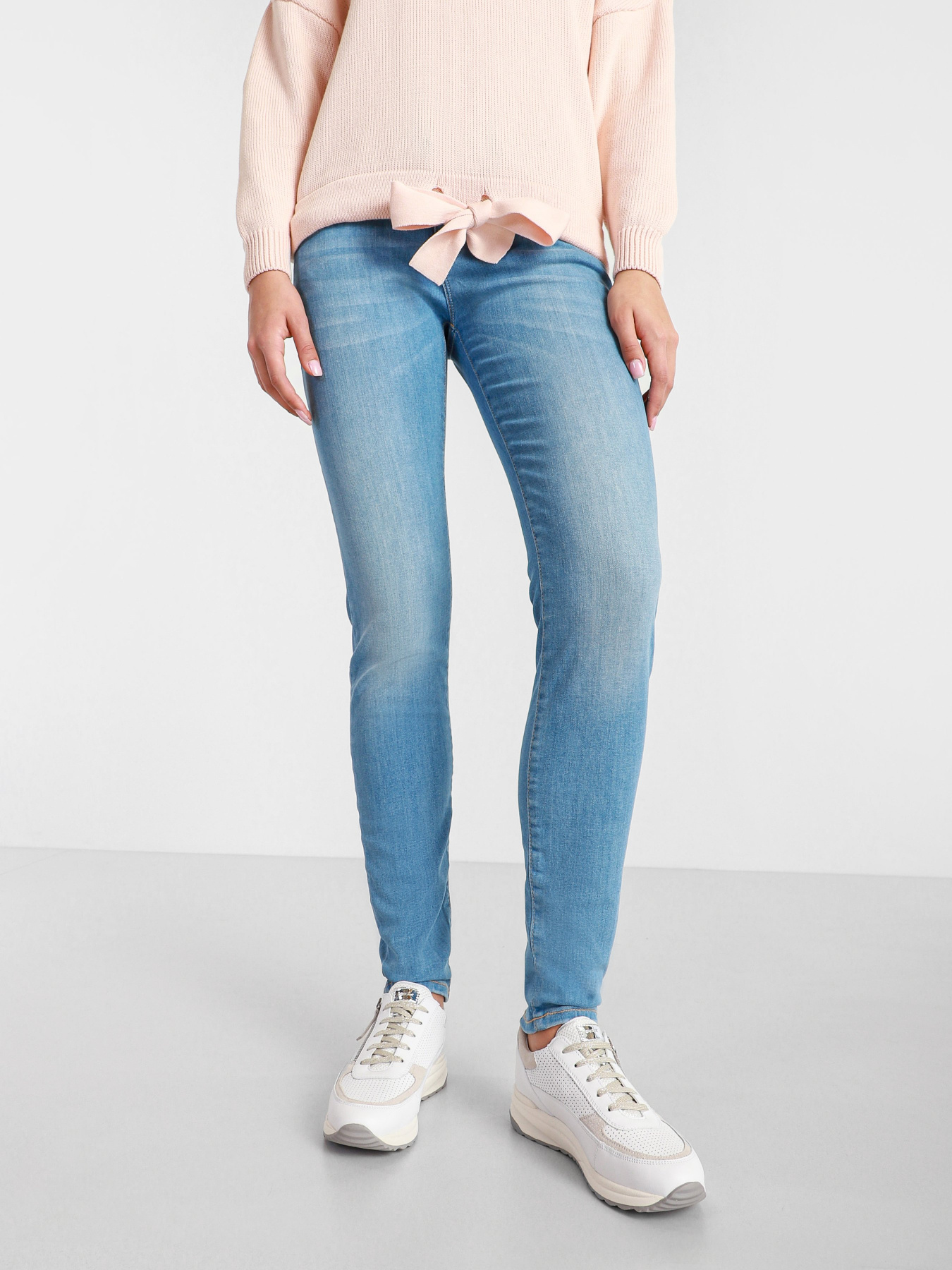 Кроссовки повседневные Geox Airell модель D152SA-08577-C1352 Кроссовки повседневные Geox Airell модель D152SA-08577-C1352 Фото