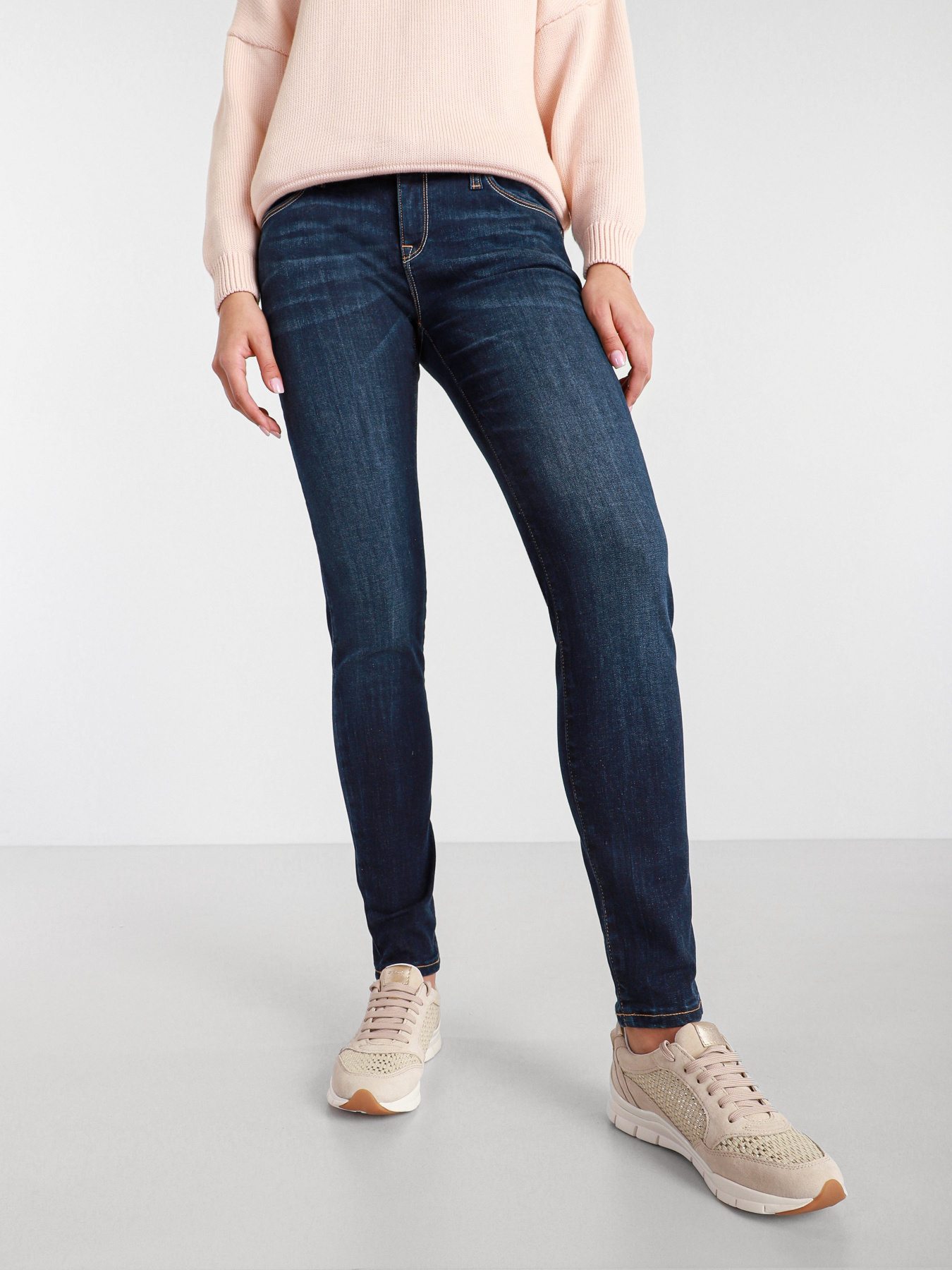 Кроссовки Geox Sukie модель D15F2B-022ZI-C5000 Фото