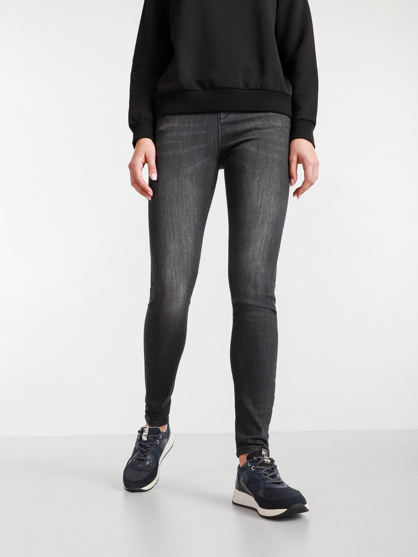 Кроссовки повседневные Geox D Bulmya модель D15NQB-01422-C4002 Фото