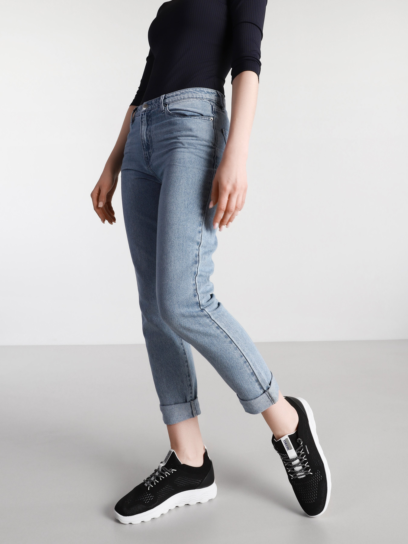 Кросівки повсякденні Geox Spherica модель D15NUA-0006K-C9999 Фото