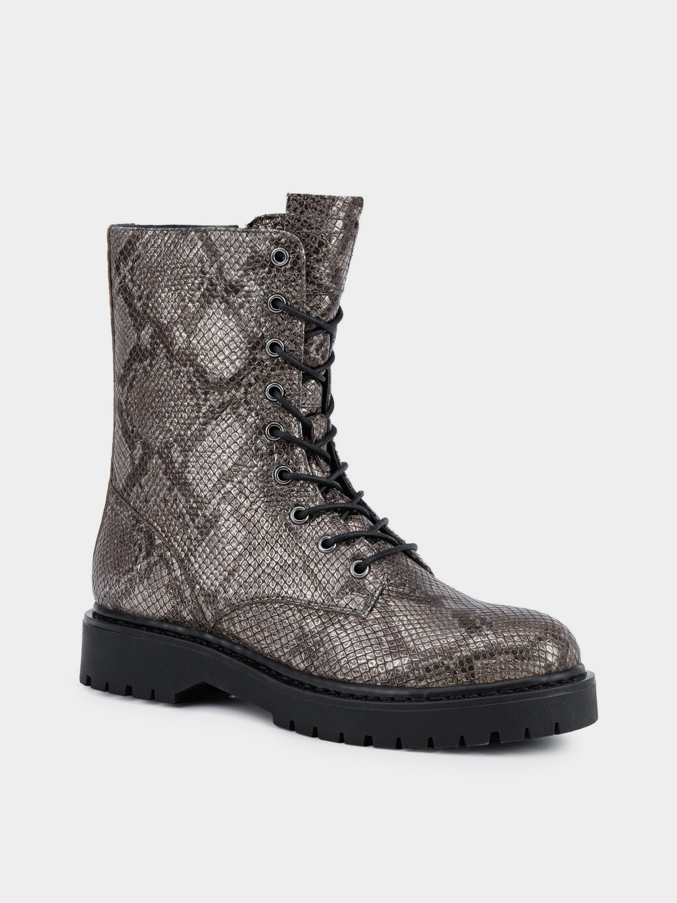 Ботинки Geox Bleyze модель D16QDF-000Z0-C1357 Фото