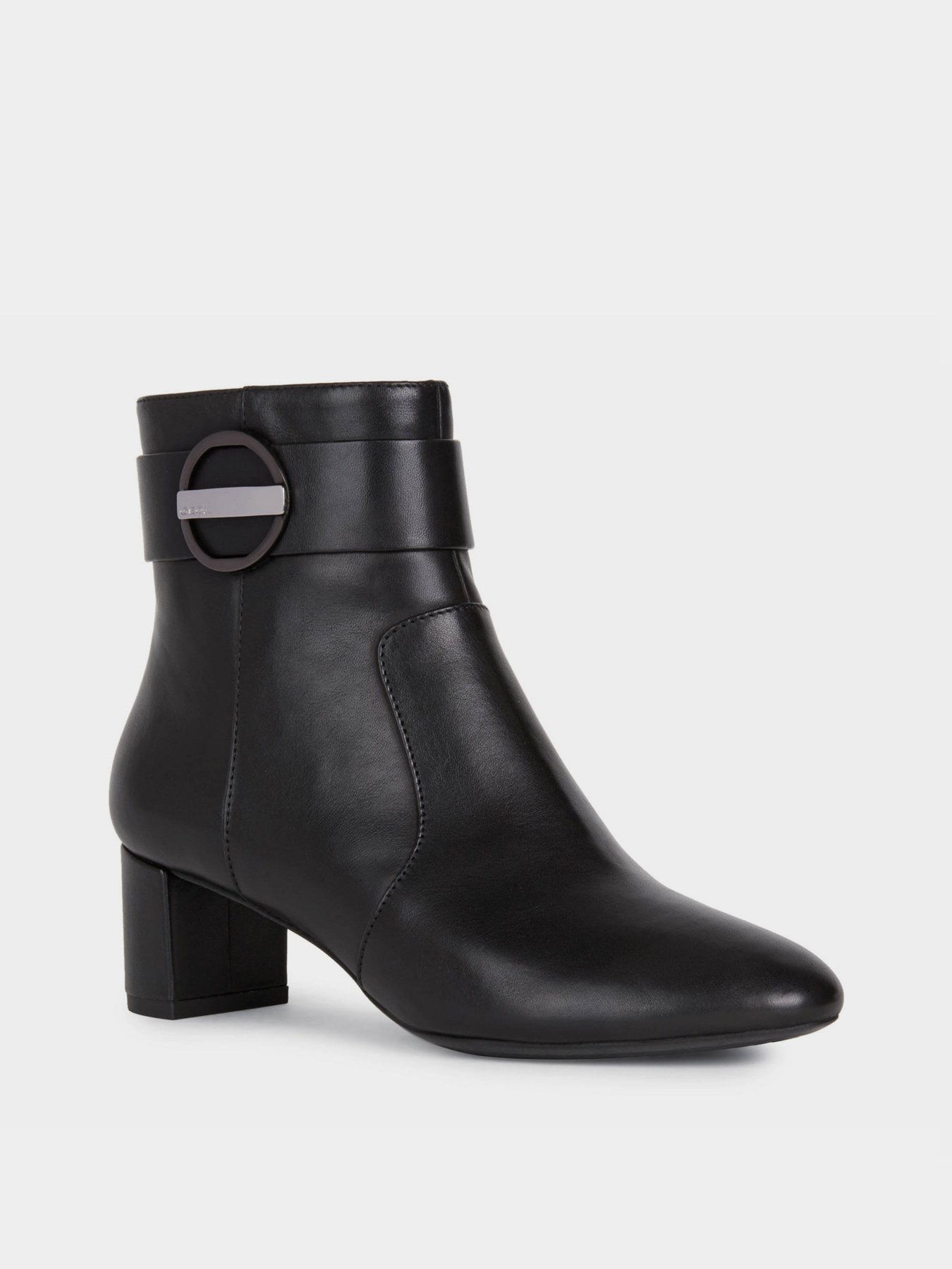 Ботинки Geox Pheby модель D16QMD-00085-C9999 Фото