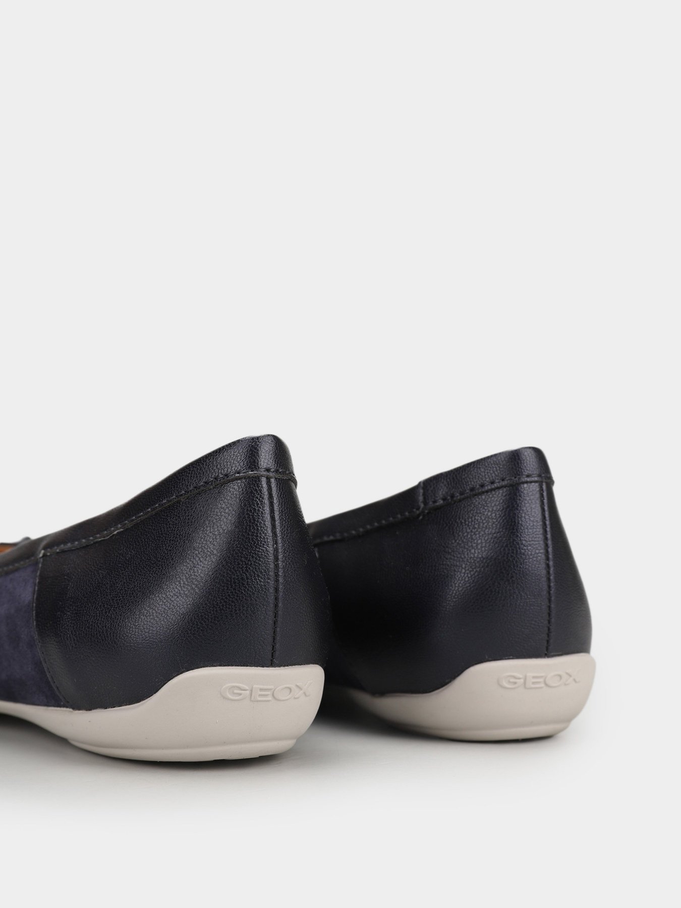 Балетки Geox Charlene модель D16Y7C-022NF-C4007 Фото