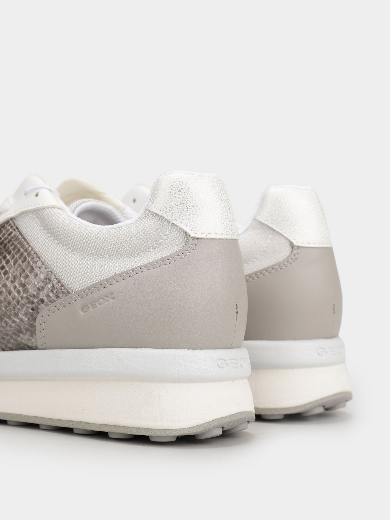 Кроссовки Geox Runntix модель D25RRB-0AS22-C0898 Фото