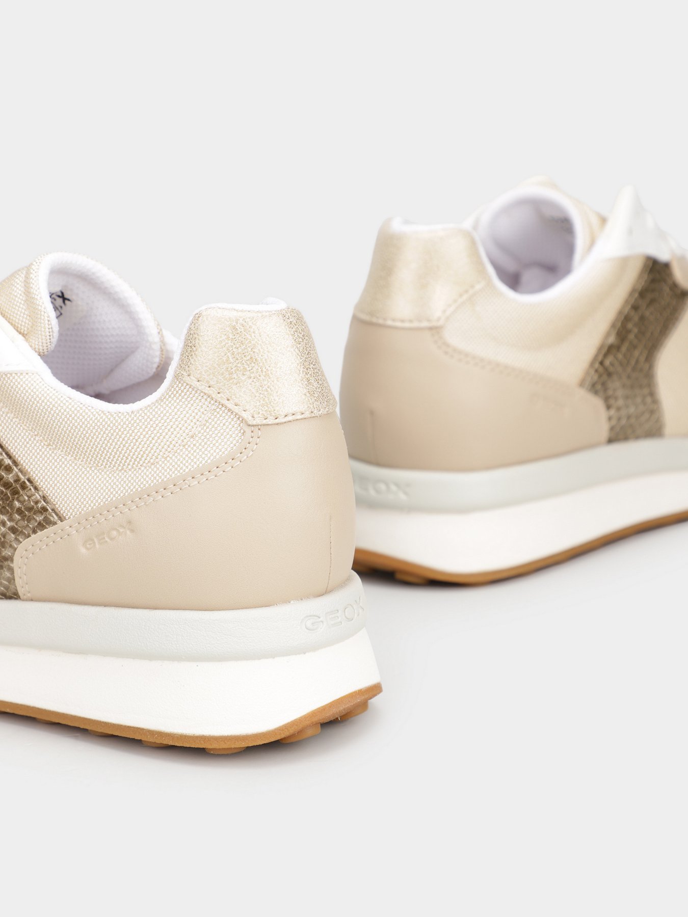 Кросівки повсякденні Geox Runntix модель D25RRB-0AS22-C2LH6 Фото