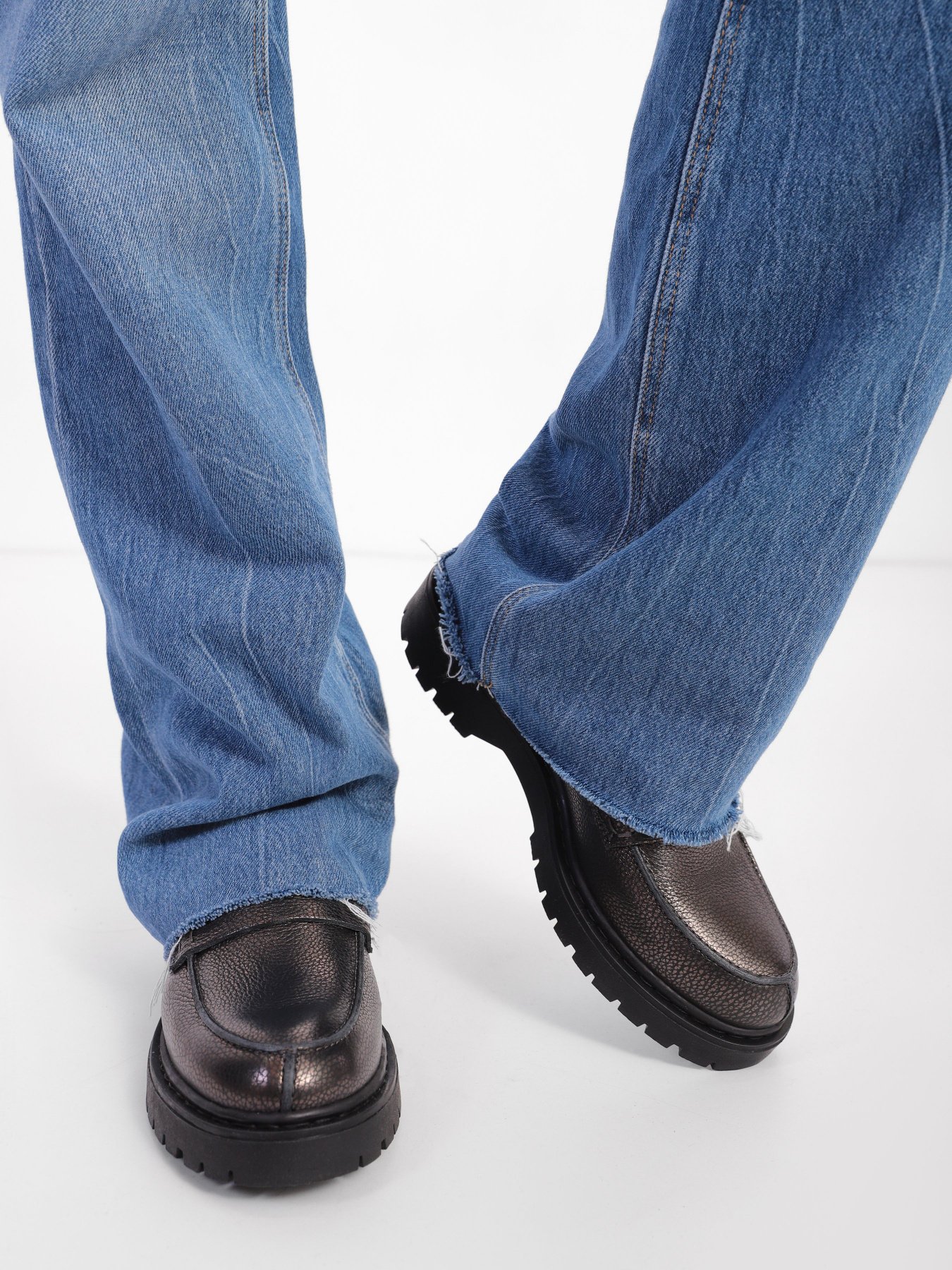 Лоферы Geox Bleyze модель D16QDB-000CR-C1357 Фото