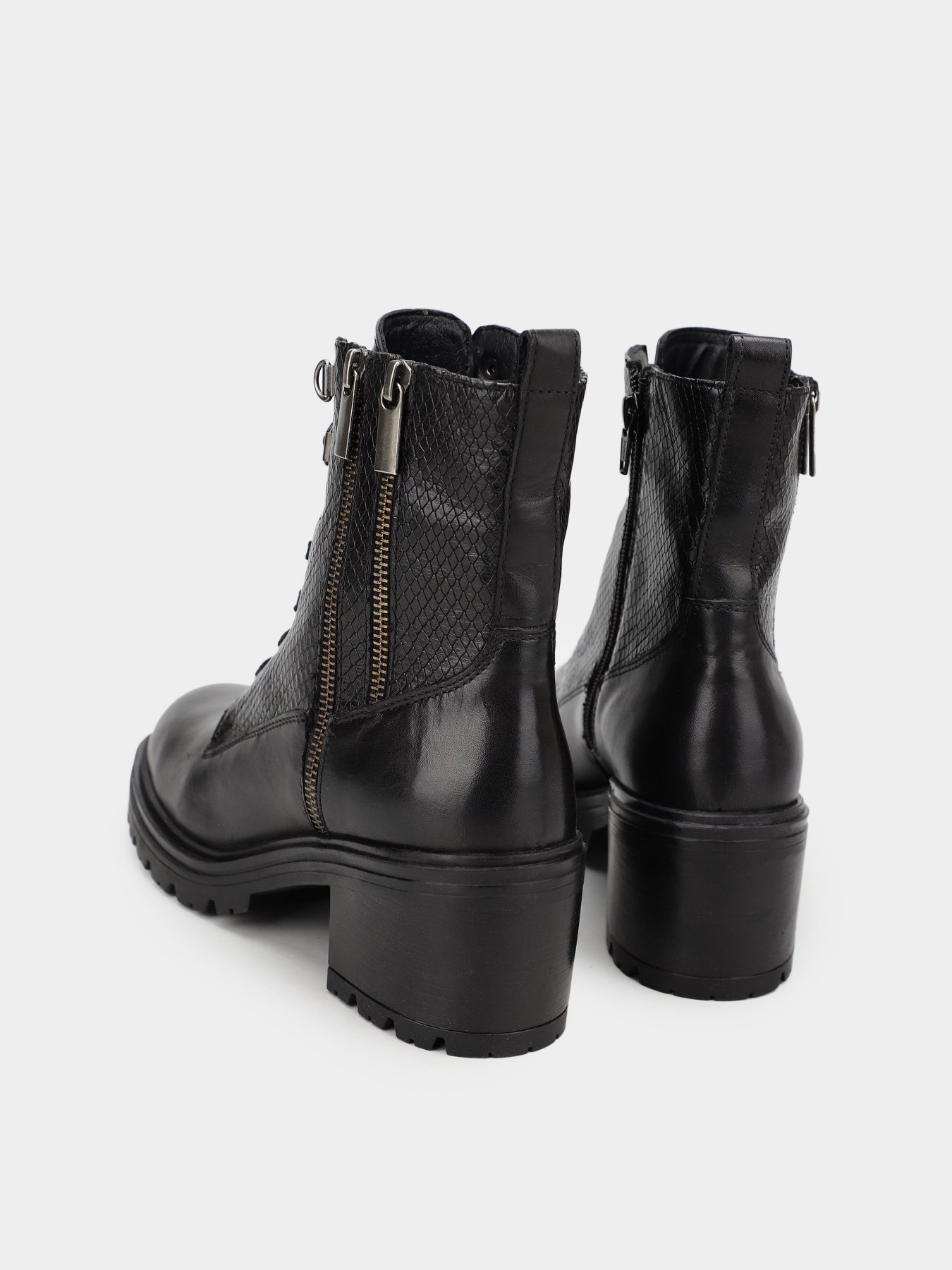 Ботинки Geox Damiana модель D26QCA-04341-C9999 Фото