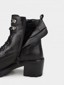 Ботинки Geox Damiana модель D26QCA-04341-C9999 Фото