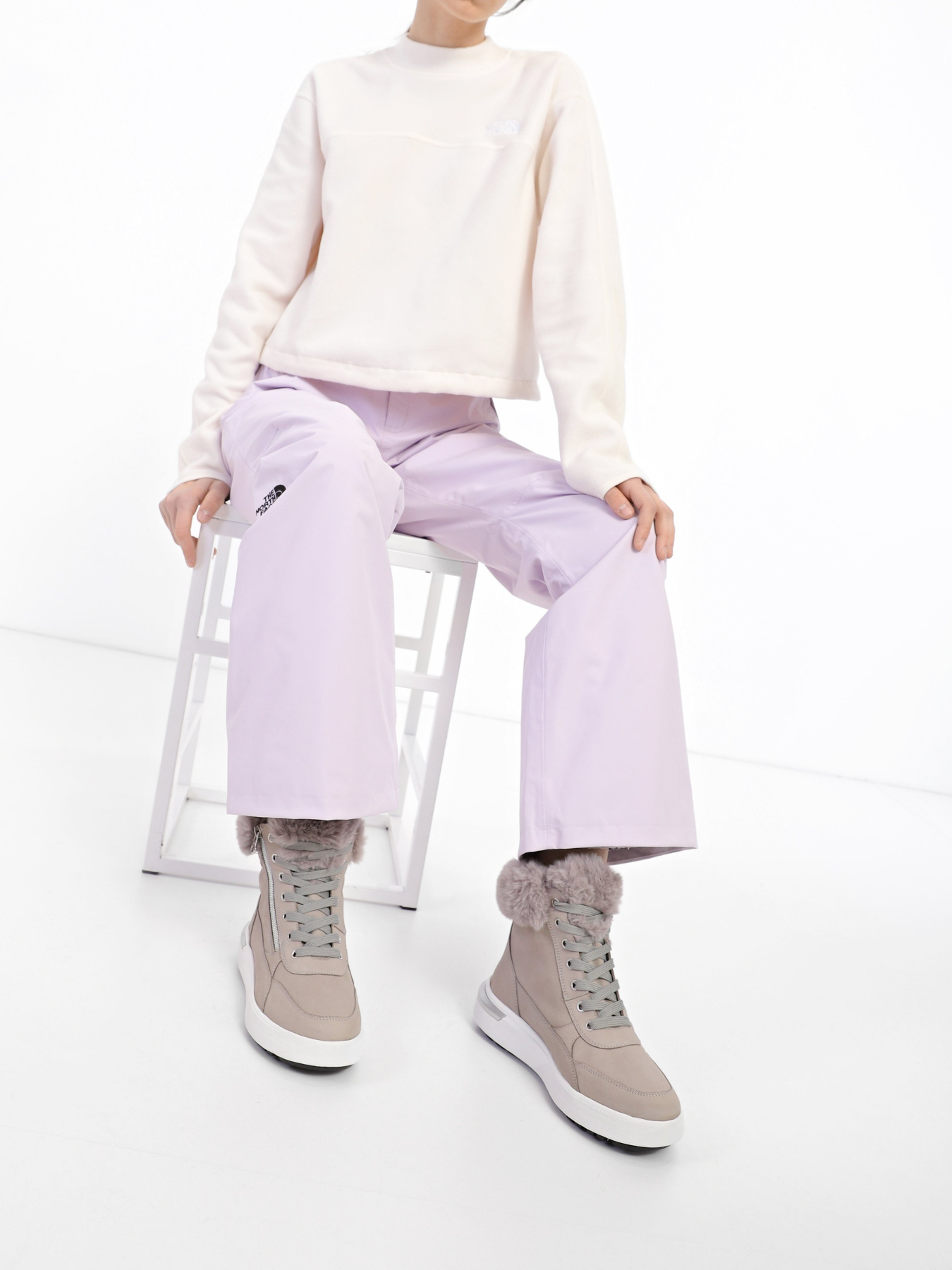 Ботинки Geox Dalyla модель D26QSA-00032-C1010 Фото