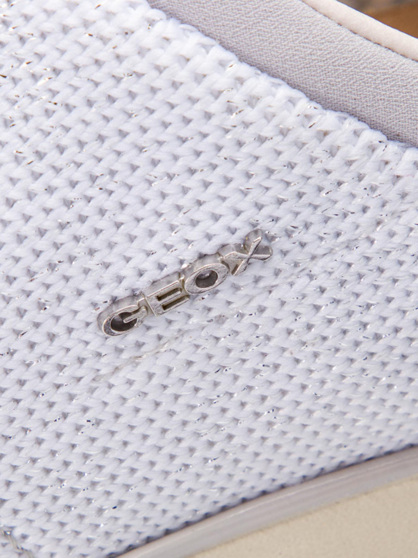 Кроссовки повседневные Geox Nebula модель D621EC-0EW22-C1352 Фото