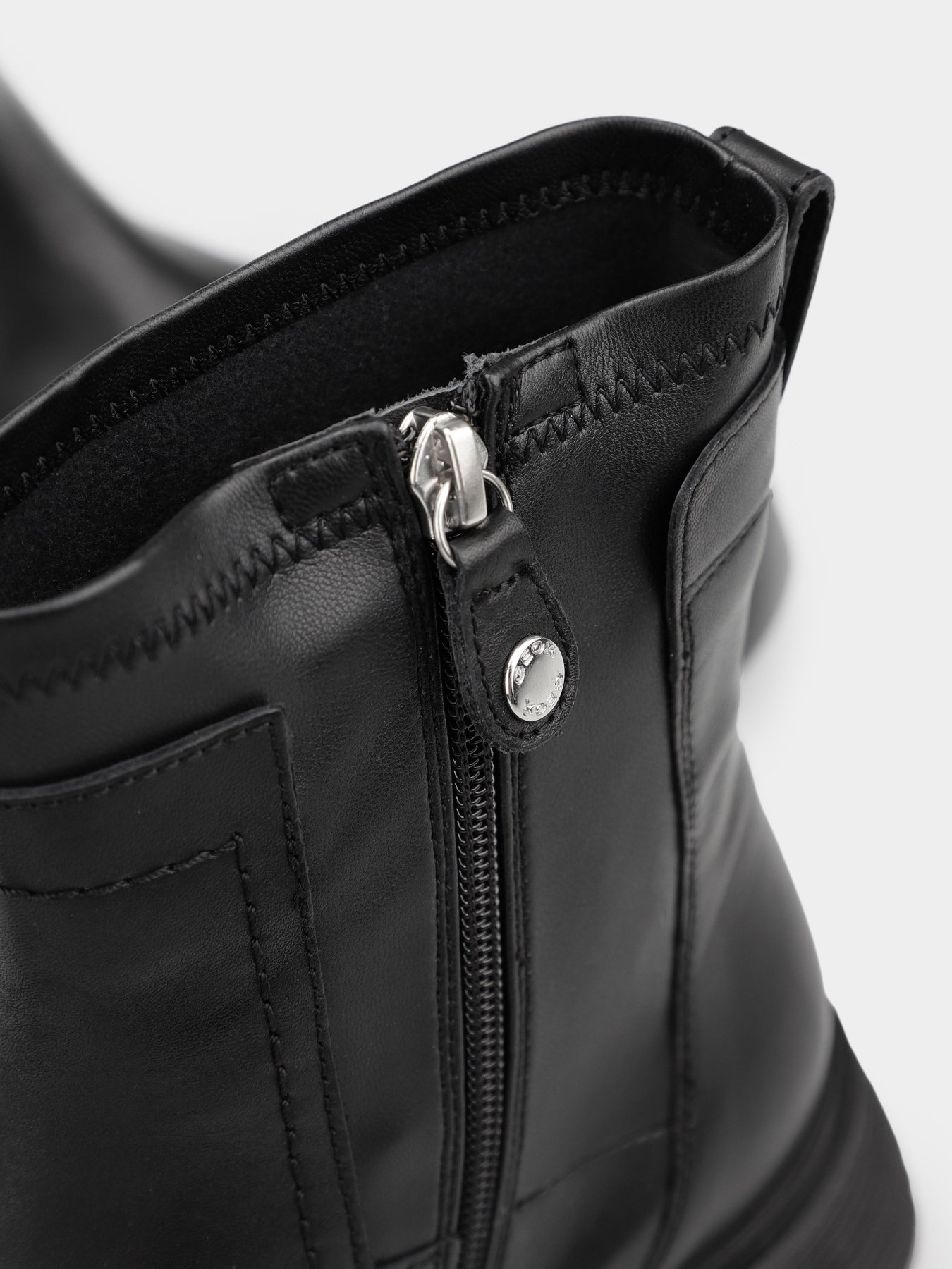 Черевики Geox Vilde модель D26UAI-085KB-C9999 Фото