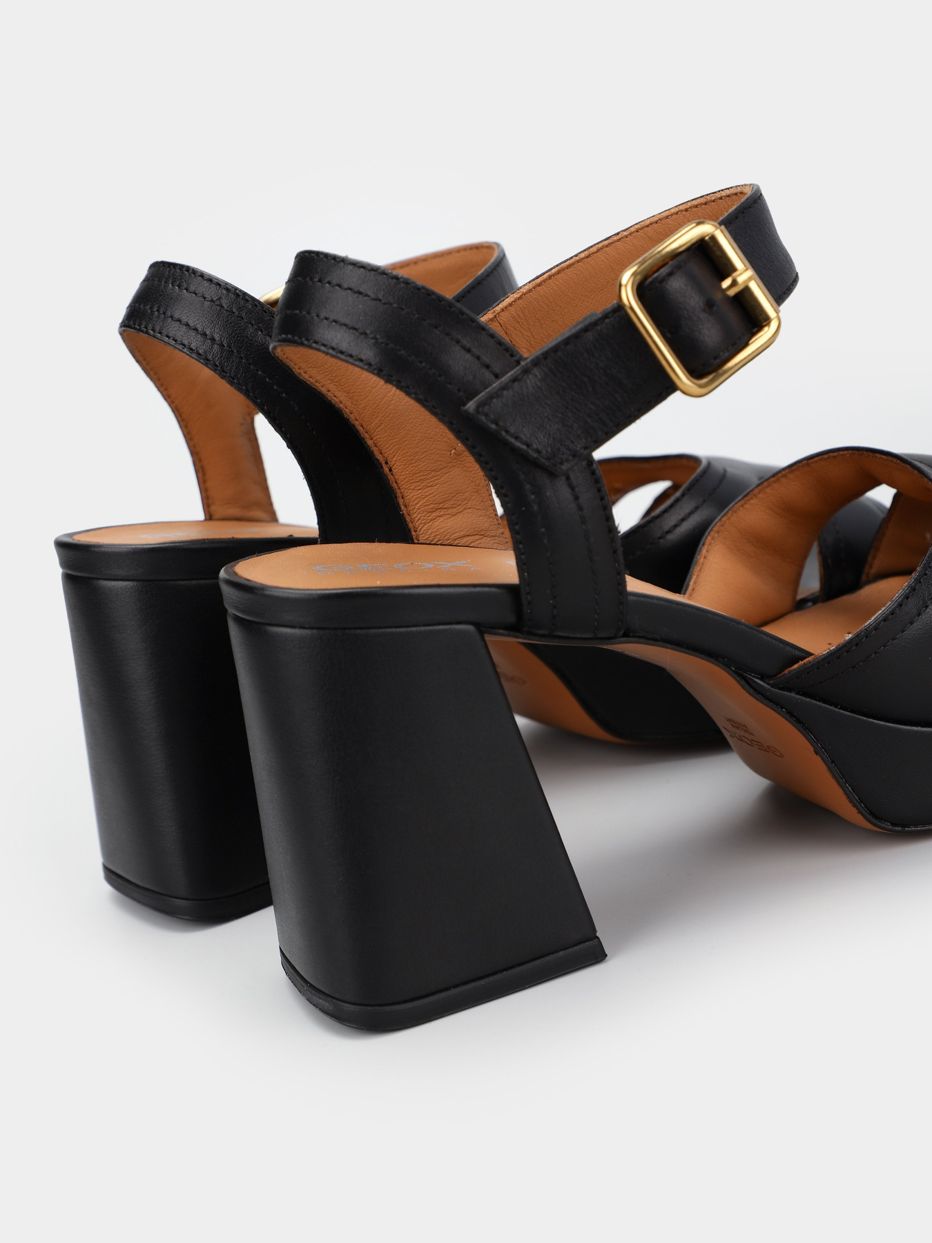 Босоножки Geox D Soledea модель D35RHB-00043-C9999 Фото