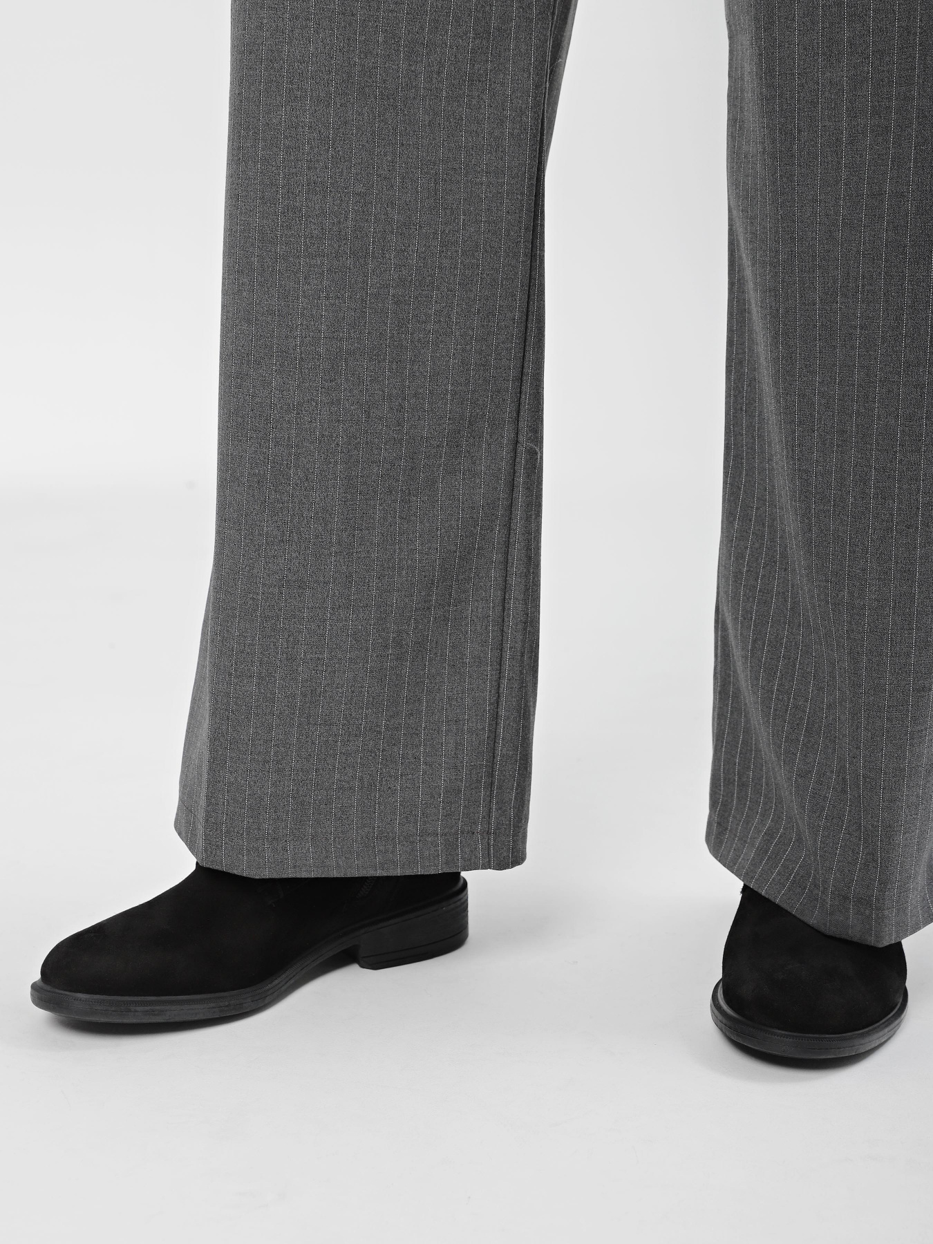 Ботинки Geox Catria модель D16LQA-00023-C9999 Ботинки Geox Catria модель D16LQA-00023-C9999 Фото