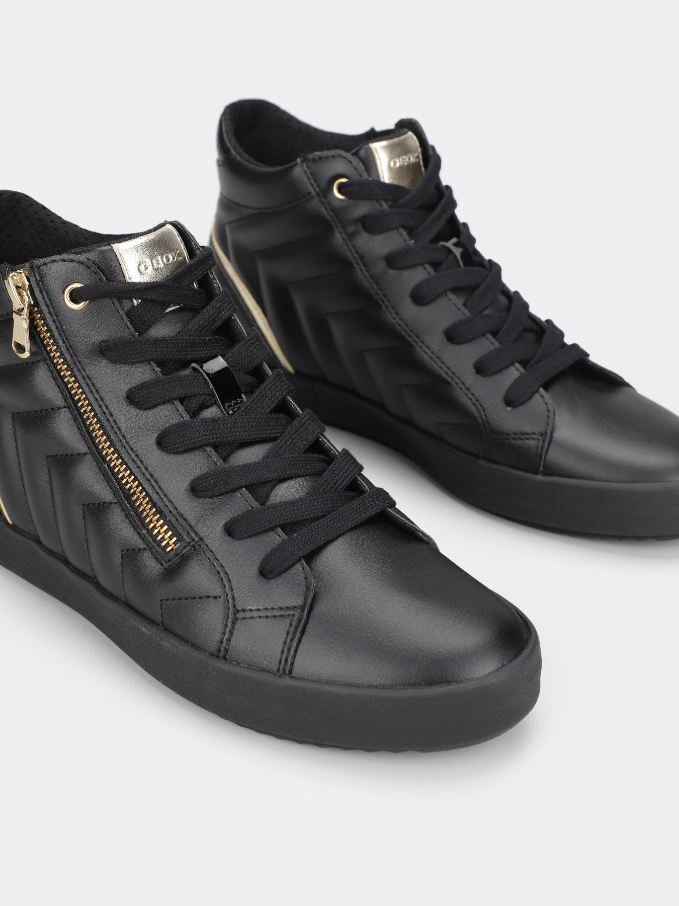 Кеды высокие Geox Blomiee модель D266HE-0BCAR-C9999 Кеды высокие Geox Blomiee модель D266HE-0BCAR-C9999 Фото