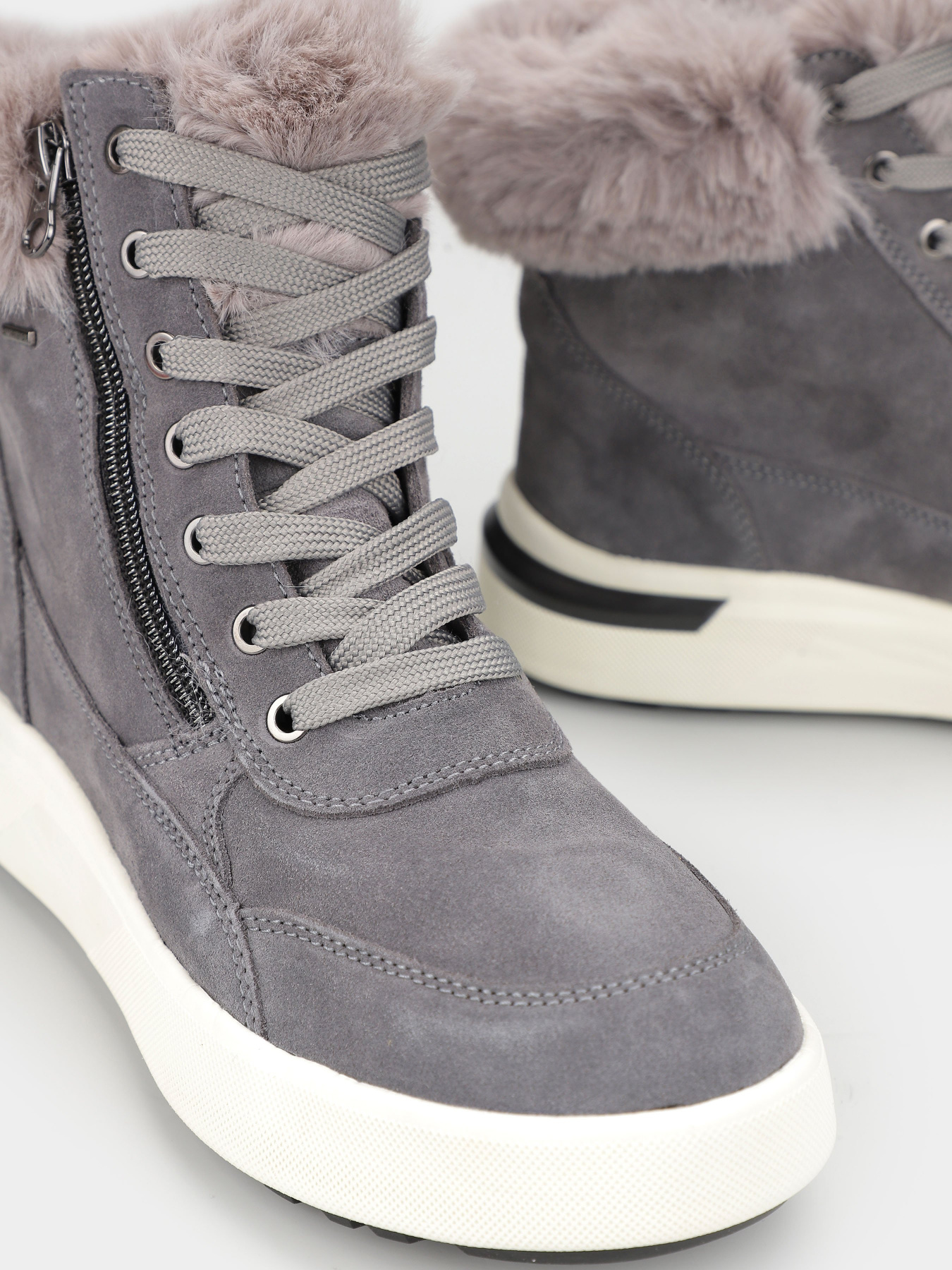 Ботинки Geox Dalyla модель D26QSA-022BH-C9371 Фото