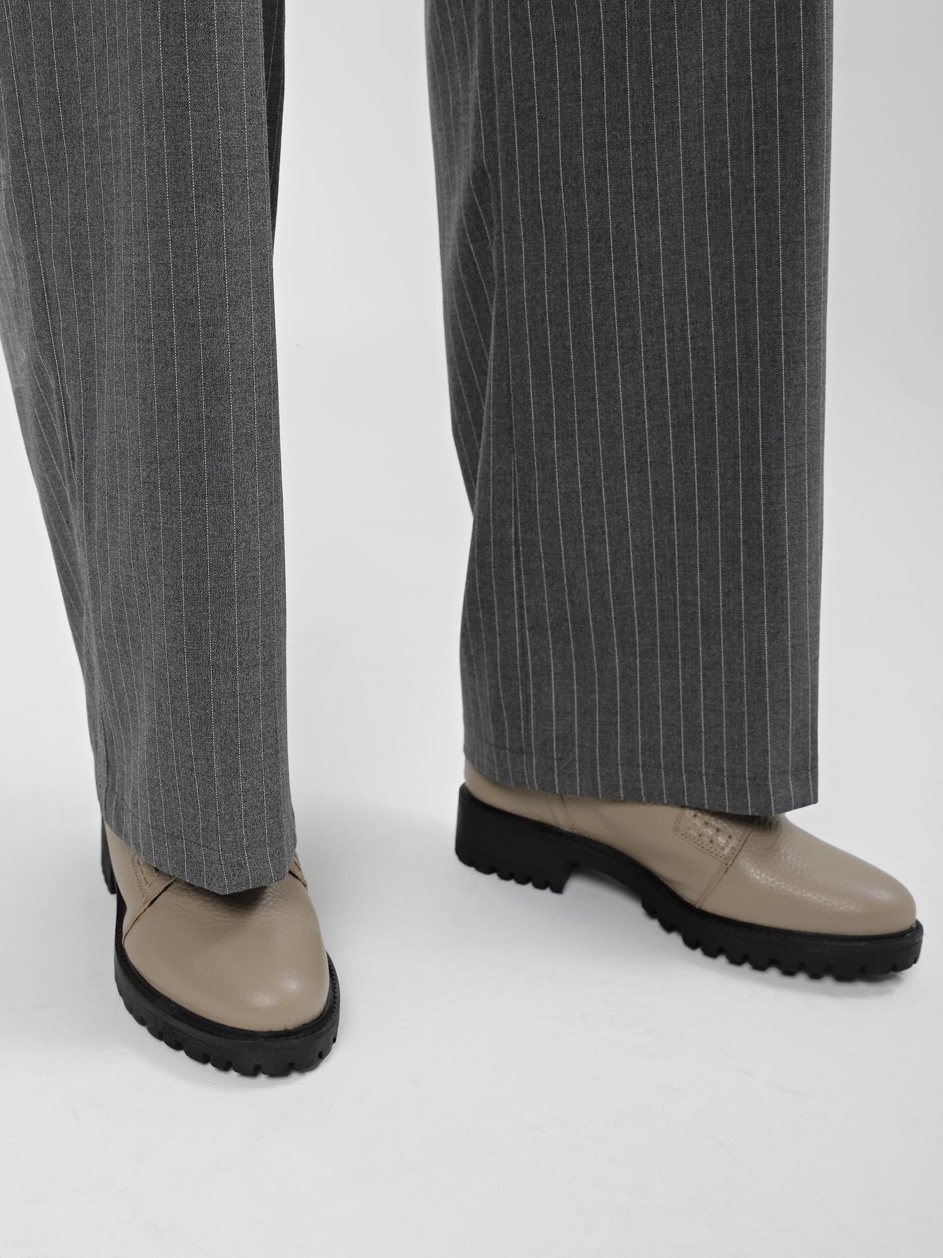 Ботинки Geox Hoara модель D36FTB-00046-C5004 Фото