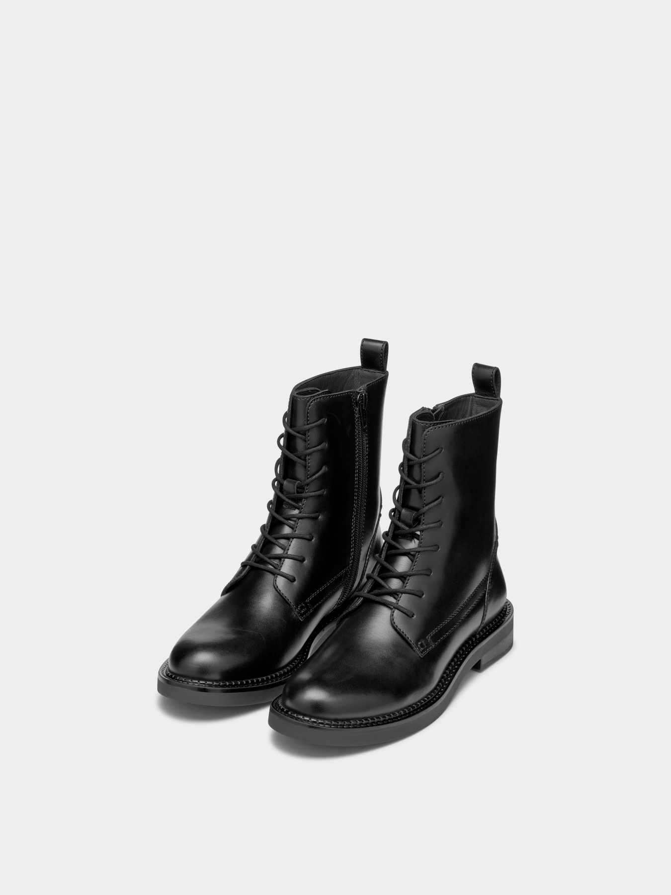 Ботинки Geox Serilda модель D46WYG-00043-C9999 Ботинки Geox Serilda модель D46WYG-00043-C9999 Фото