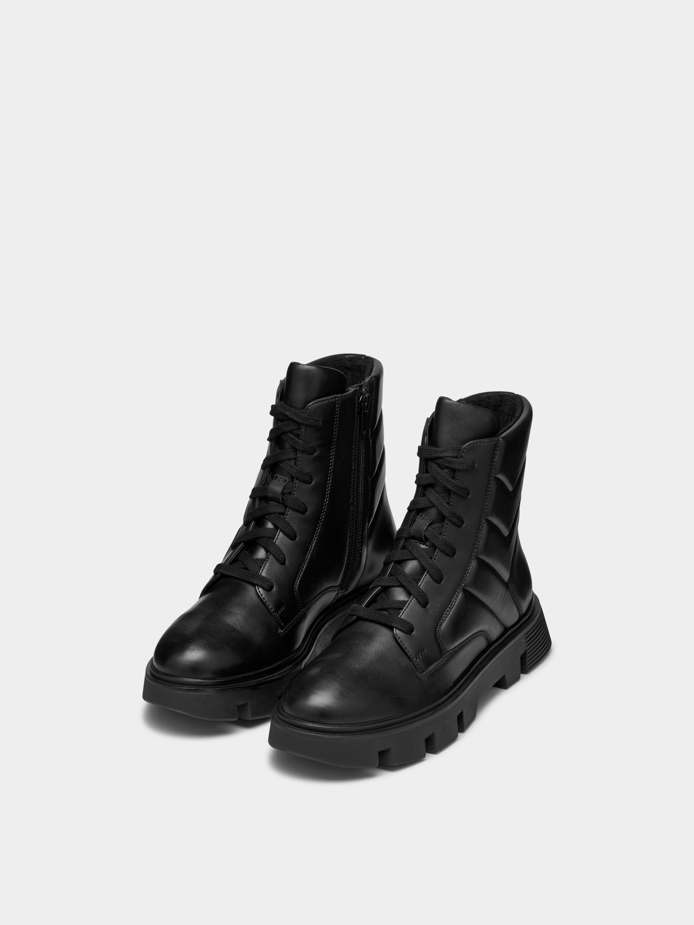 Ботинки Geox Vilde модель D46UAG-0TUBC-C9999 Фото