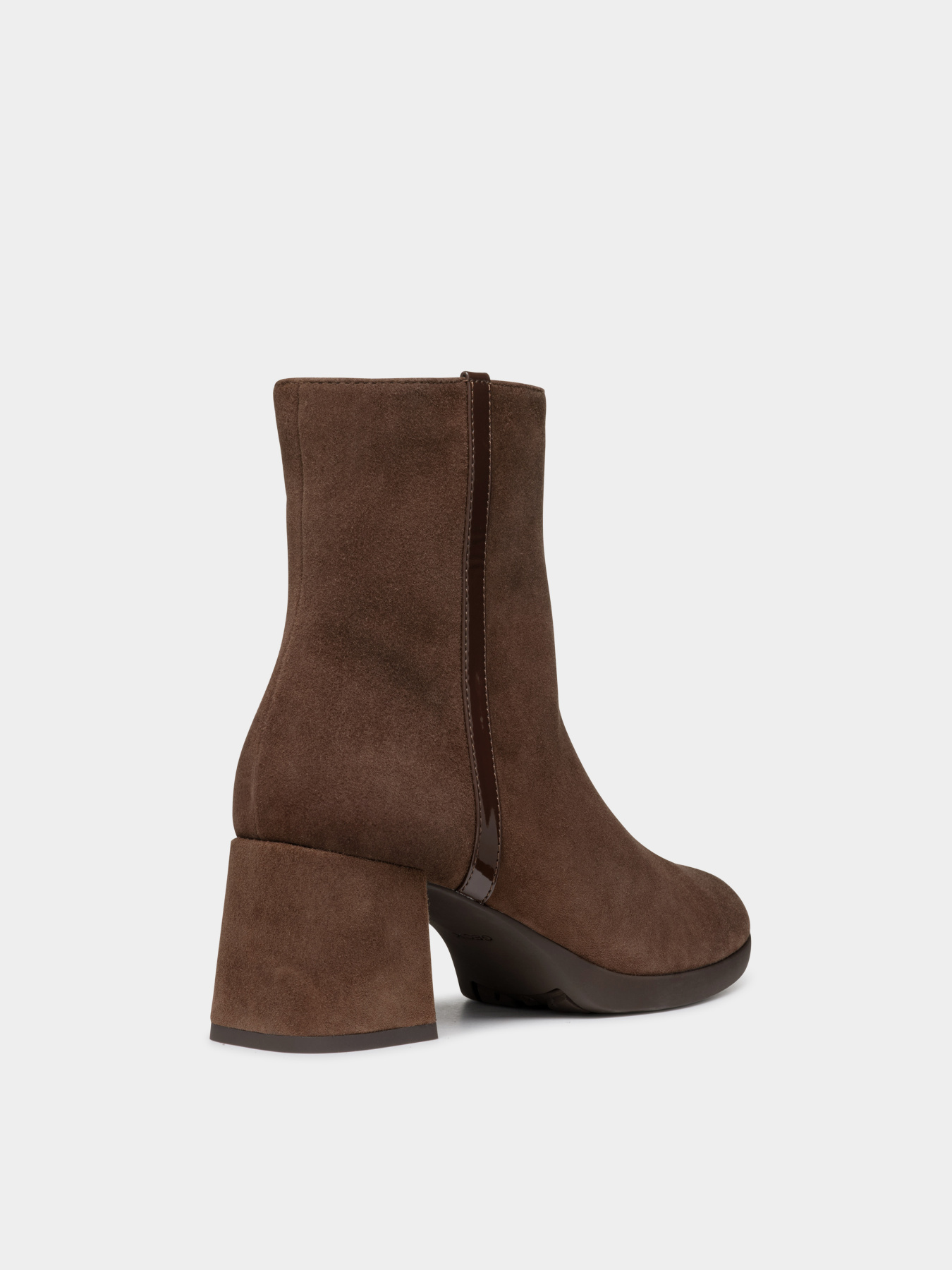 Ботильйони Geox Walk Pleasure 55 модель D46XBB-021HH-C6006 Ботильйони Geox Walk Pleasure 55 модель D46XBB-021HH-C6006 Фото