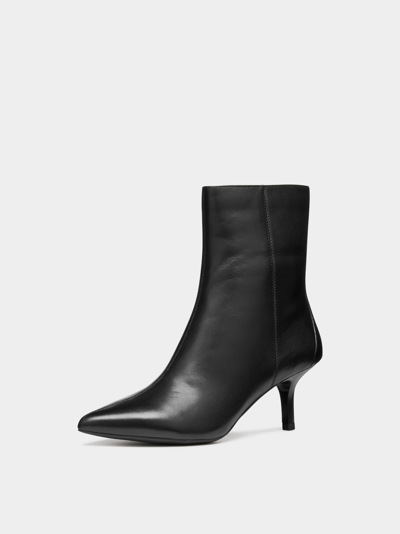 Бoтильоны Geox Kleopy модель D56YBB-000TU-C9999 Фото