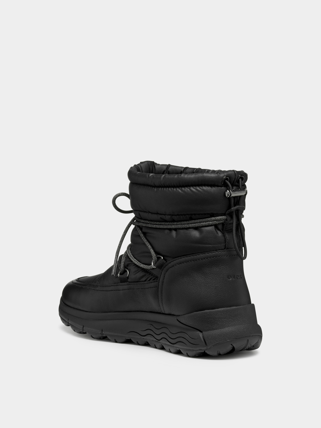 Сапоги дутики Geox SPHERICA 4X4 модель D4626A-0FU85-C9999 Фото