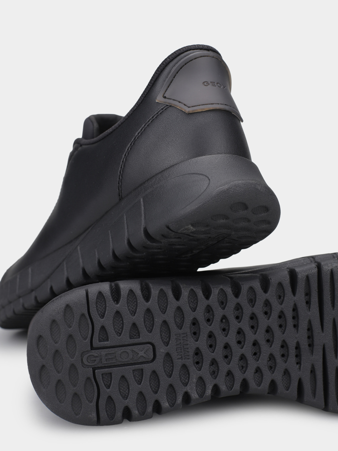 Кроссовки повседневные Geox модель D567SA-09B15-C9999 Фото