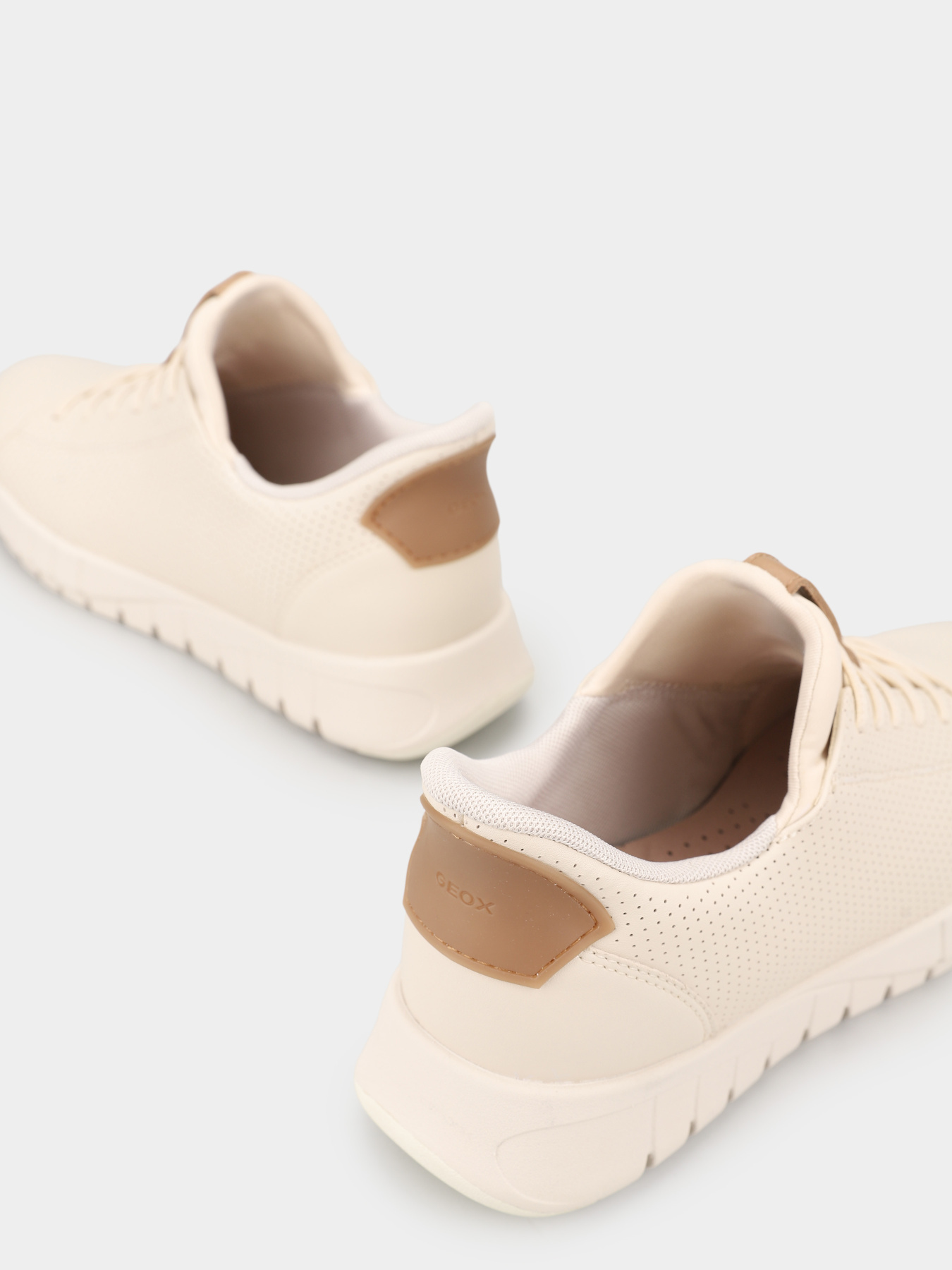 Geox D657SC-09BBC-C1056 модель D657SC-09BBC-C1056 Фото