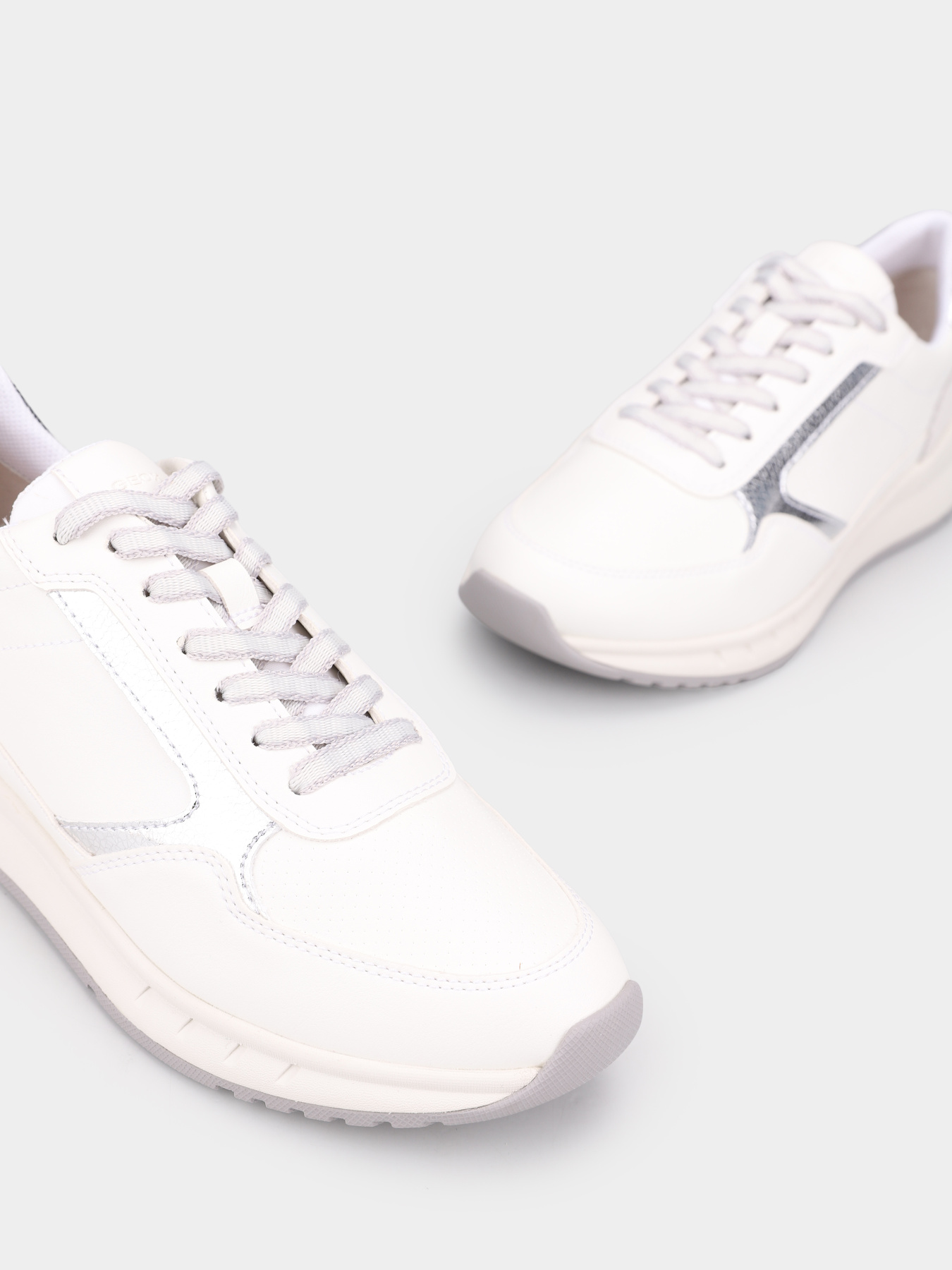 Кросівки повсякденні Geox OCTAVIEE модель D659LB-05422-C0007 Фото