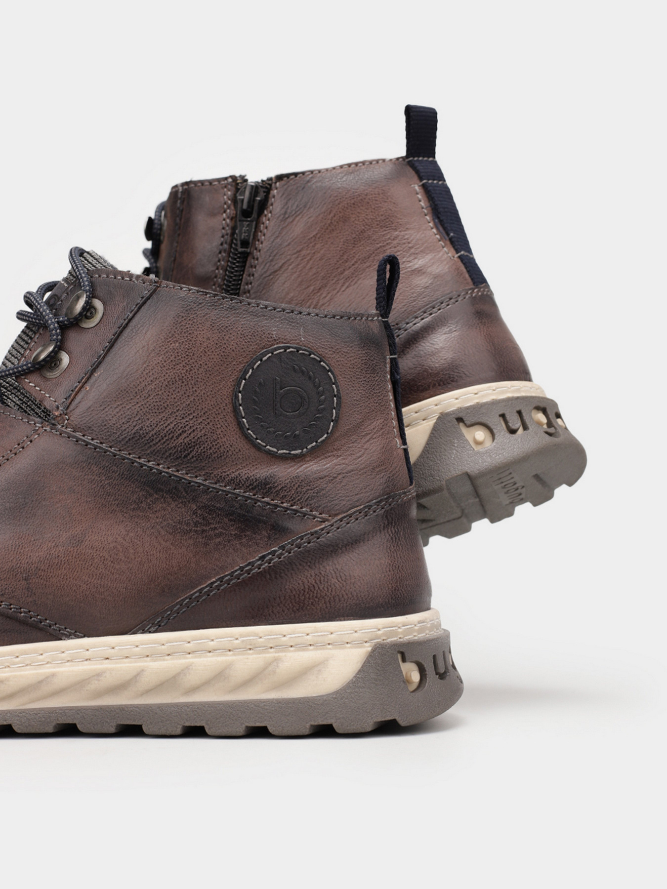 Черевики Bugatti Exeter модель 325-79434-3500-1100 Фото