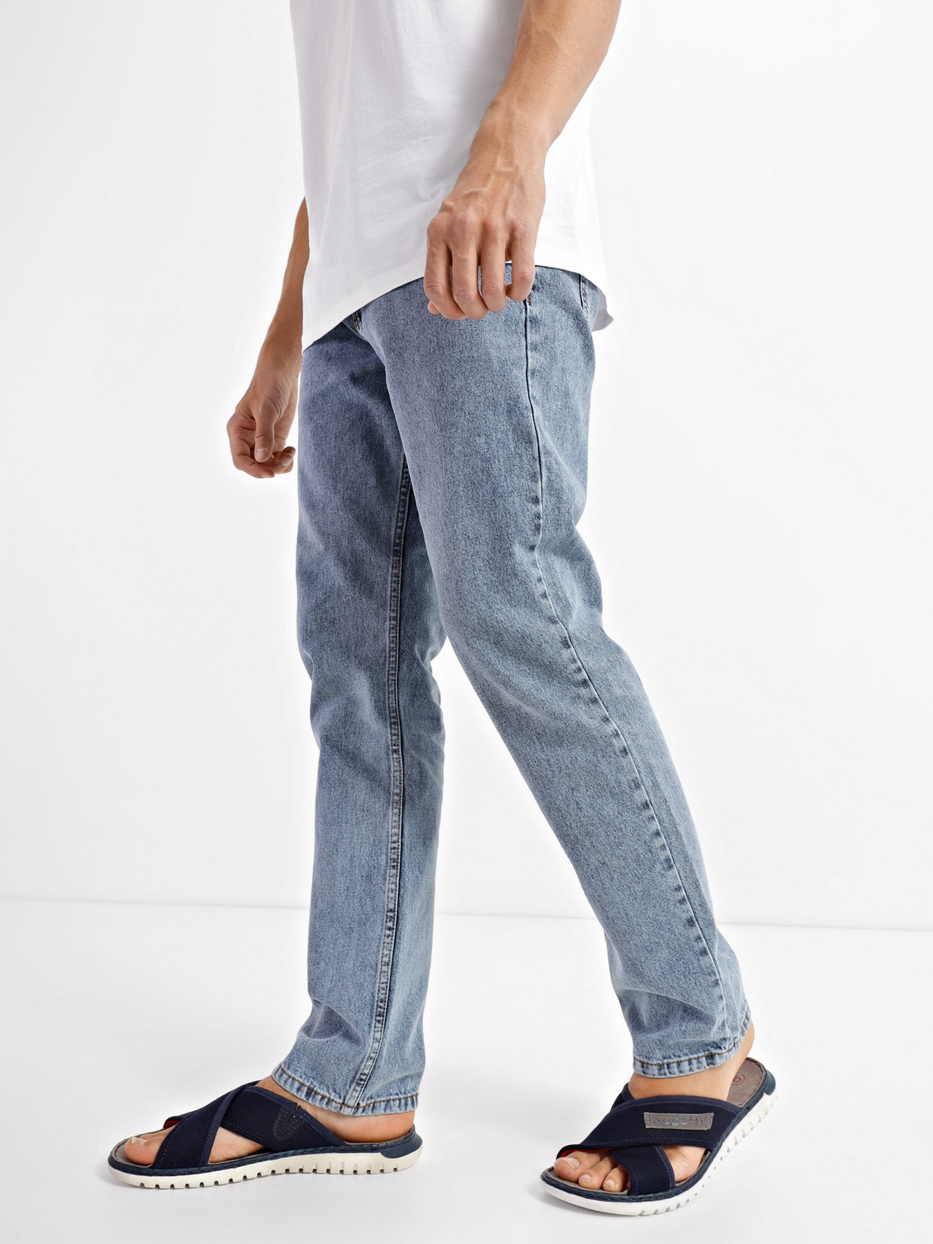 Шлепанцы Bugatti Idaho модель 325-70788-6900-4100 Шлепанцы Bugatti Idaho модель 325-70788-6900-4100 Фото