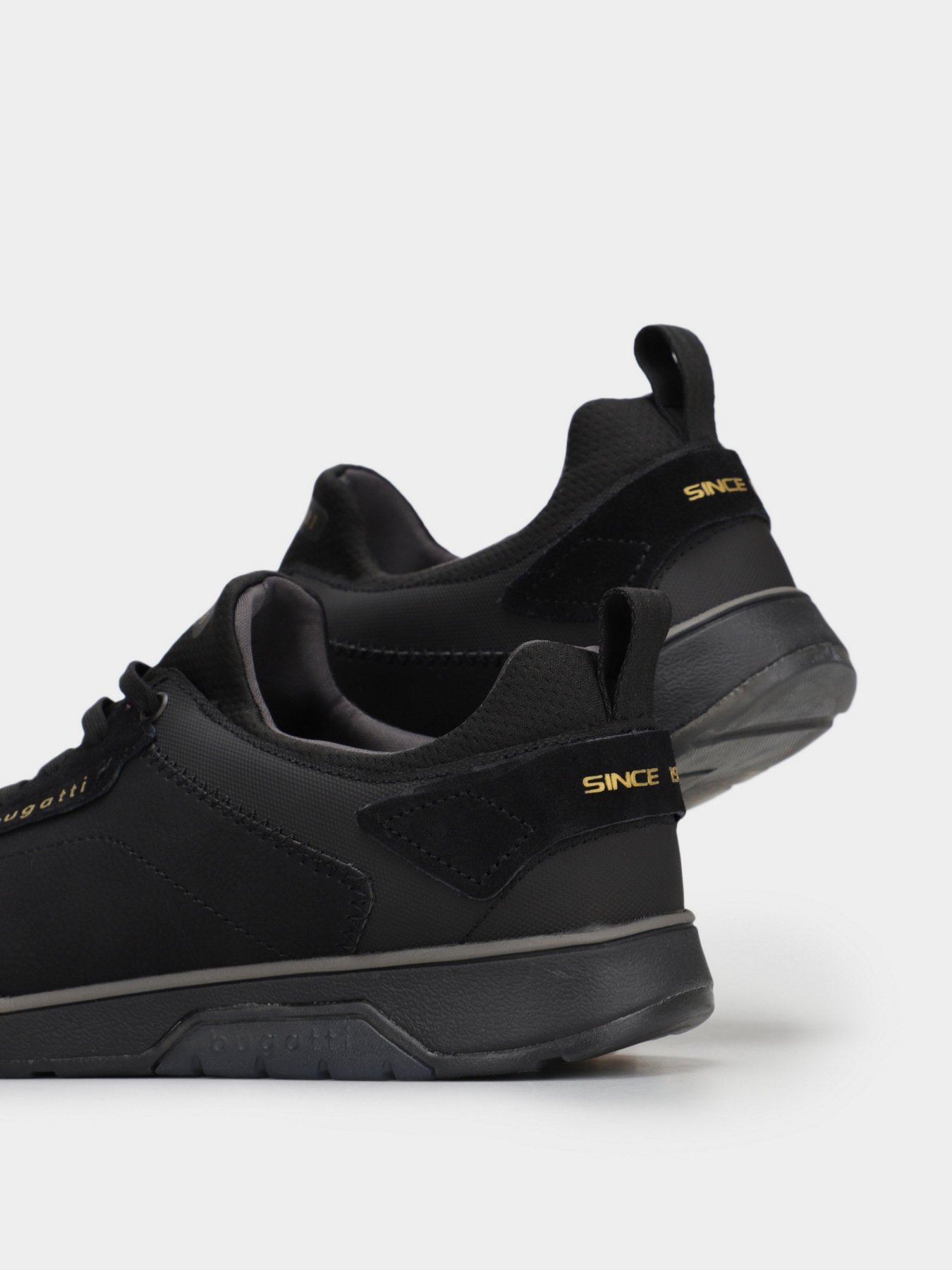 Кросівки повсякденні Bugatti модель 332-A4I61-5000-1000 Фото