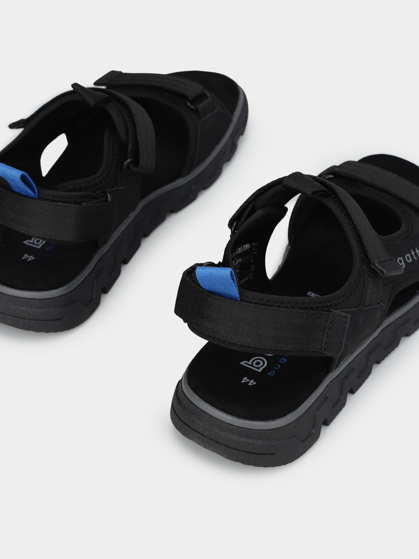 Сандалии Bugatti модель 321-AFG80-6900-1000 Фото