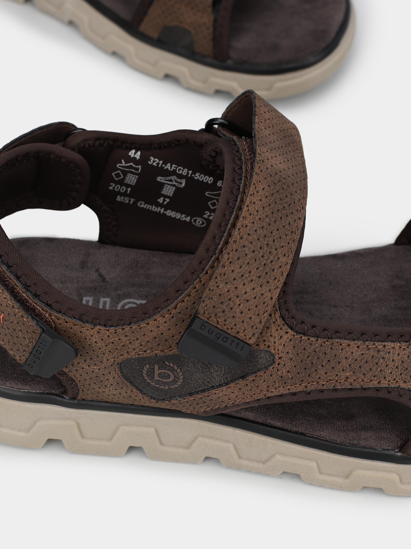 Сандалии Bugatti модель 321-AFG81-5000-6300 Фото