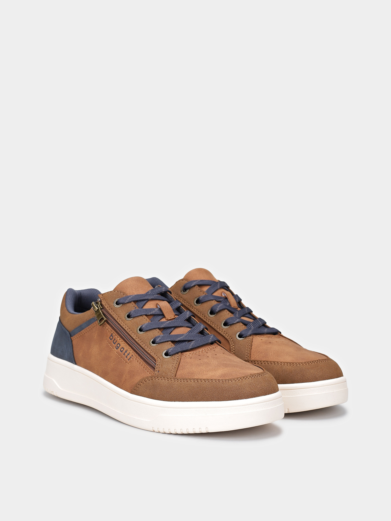 Кеды низкие Bugatti модель 323-AQF02-5000-6300 Фото