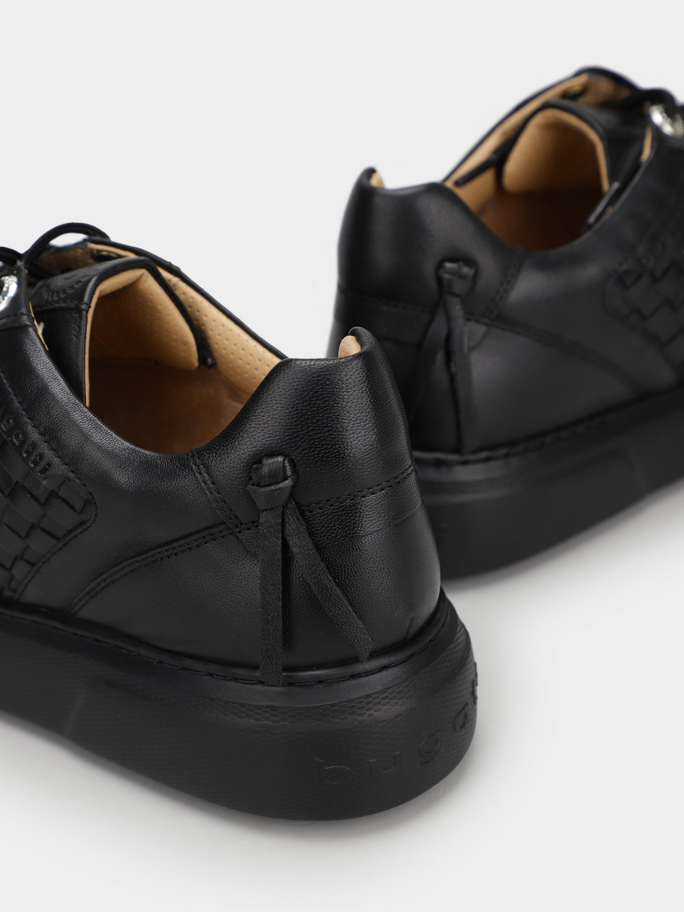 Кеды низкие Bugatti модель 432-A2S07-4000-1000 Фото