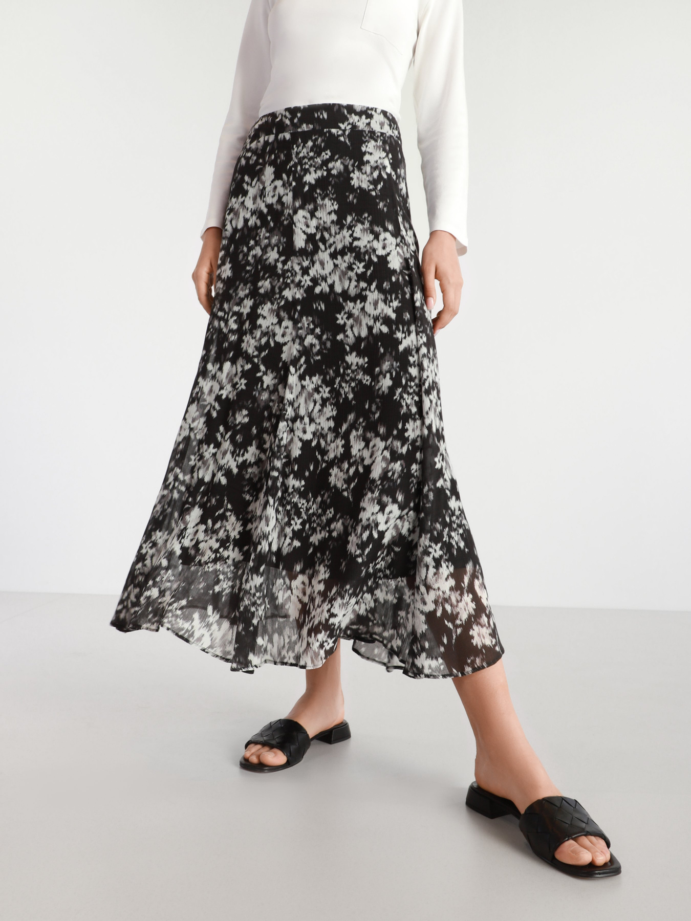 Сабо Hogl FELINA модель 1-101520-0100 Сабо Hogl FELINA модель 1-101520-0100 Фото