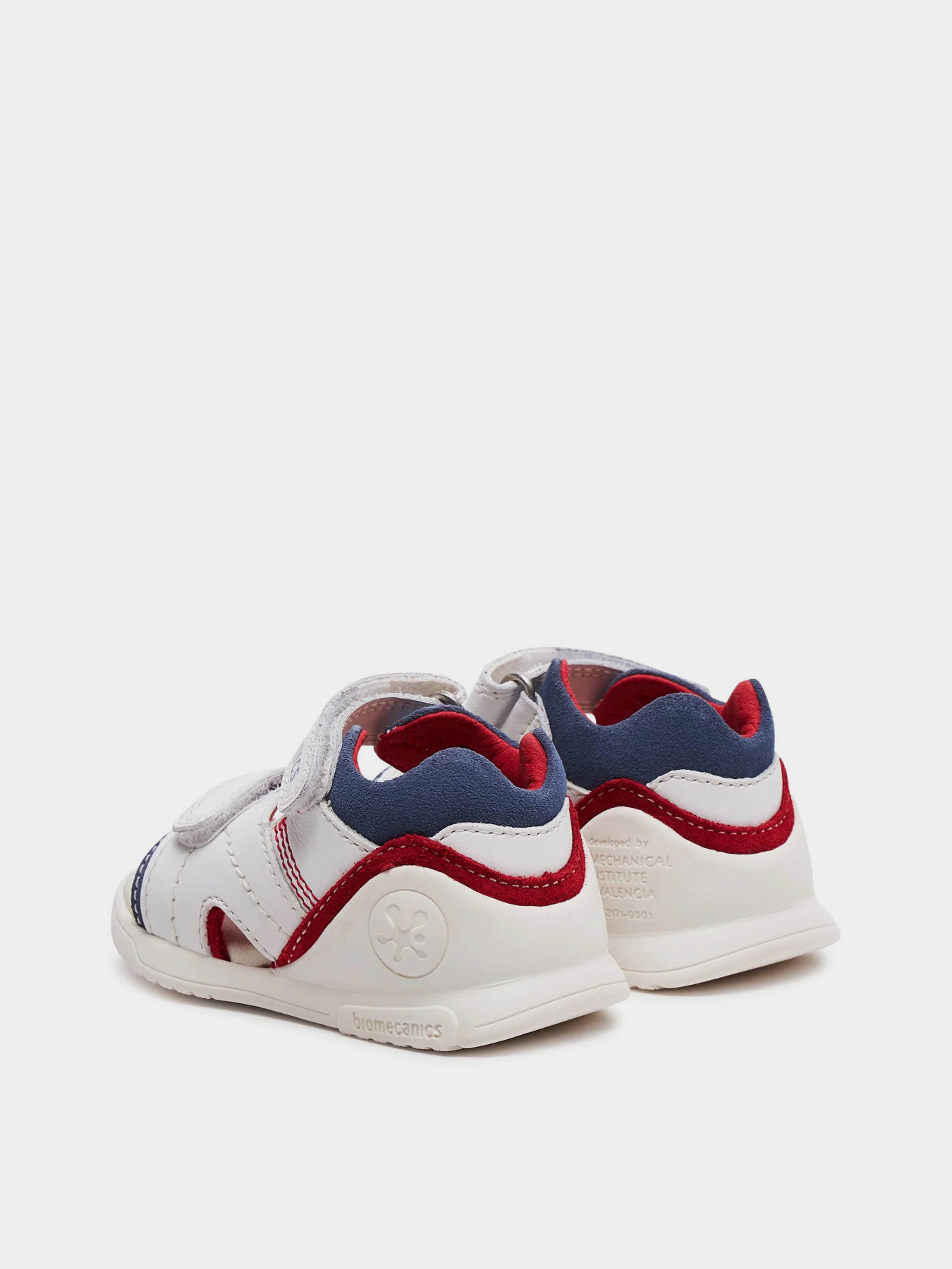 Сандалии Biomecanics модель 242145-C Фото