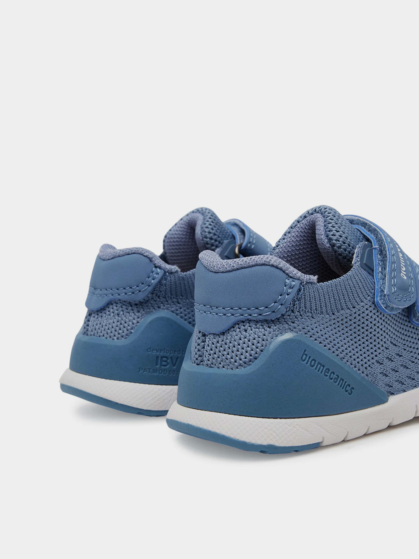 Кросівки повсякденні Biomecanics модель 252130-A556 Кросівки повсякденні Biomecanics модель 252130-A556 Фото