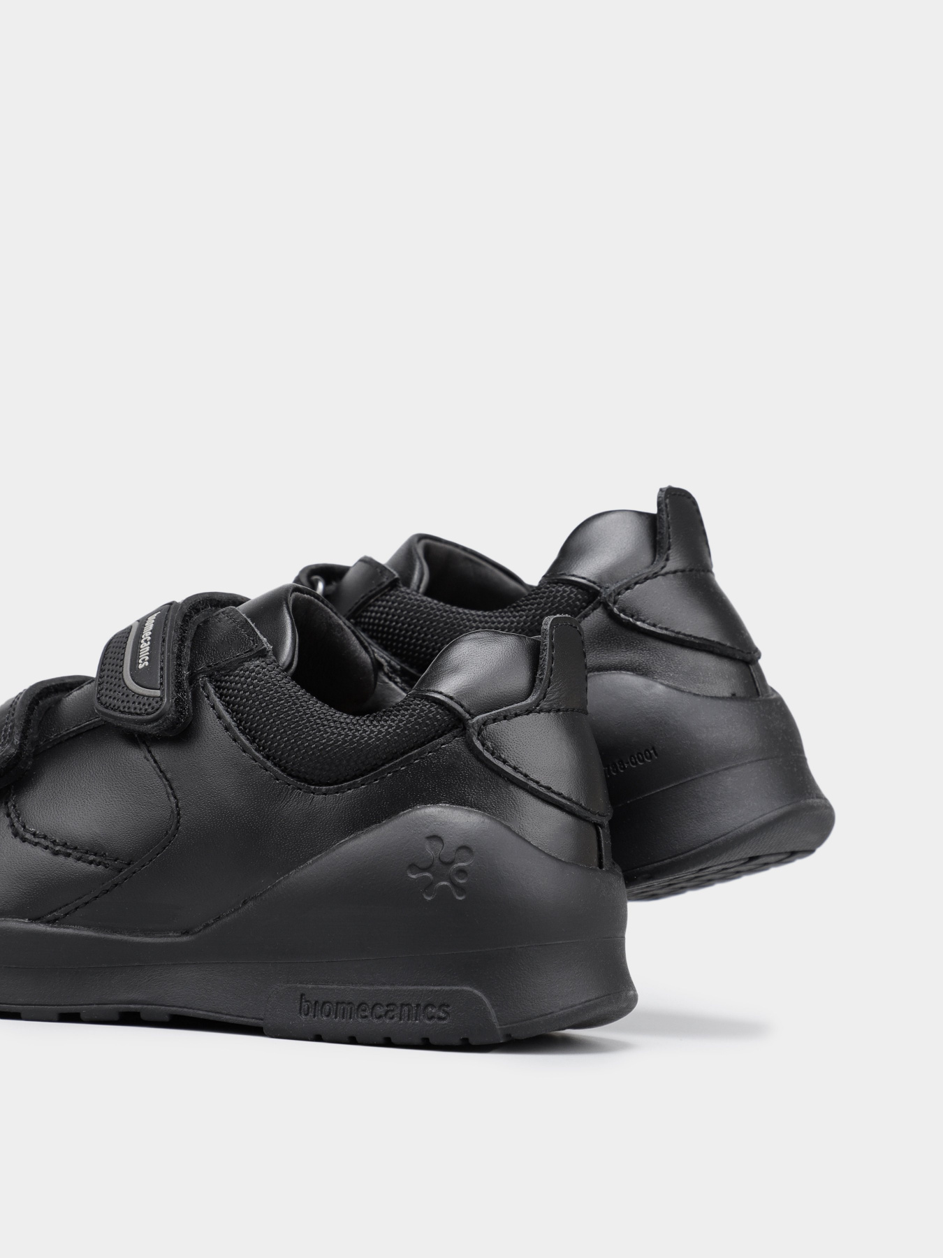 Полуботинки Biomecanics модель 211103-A Фото