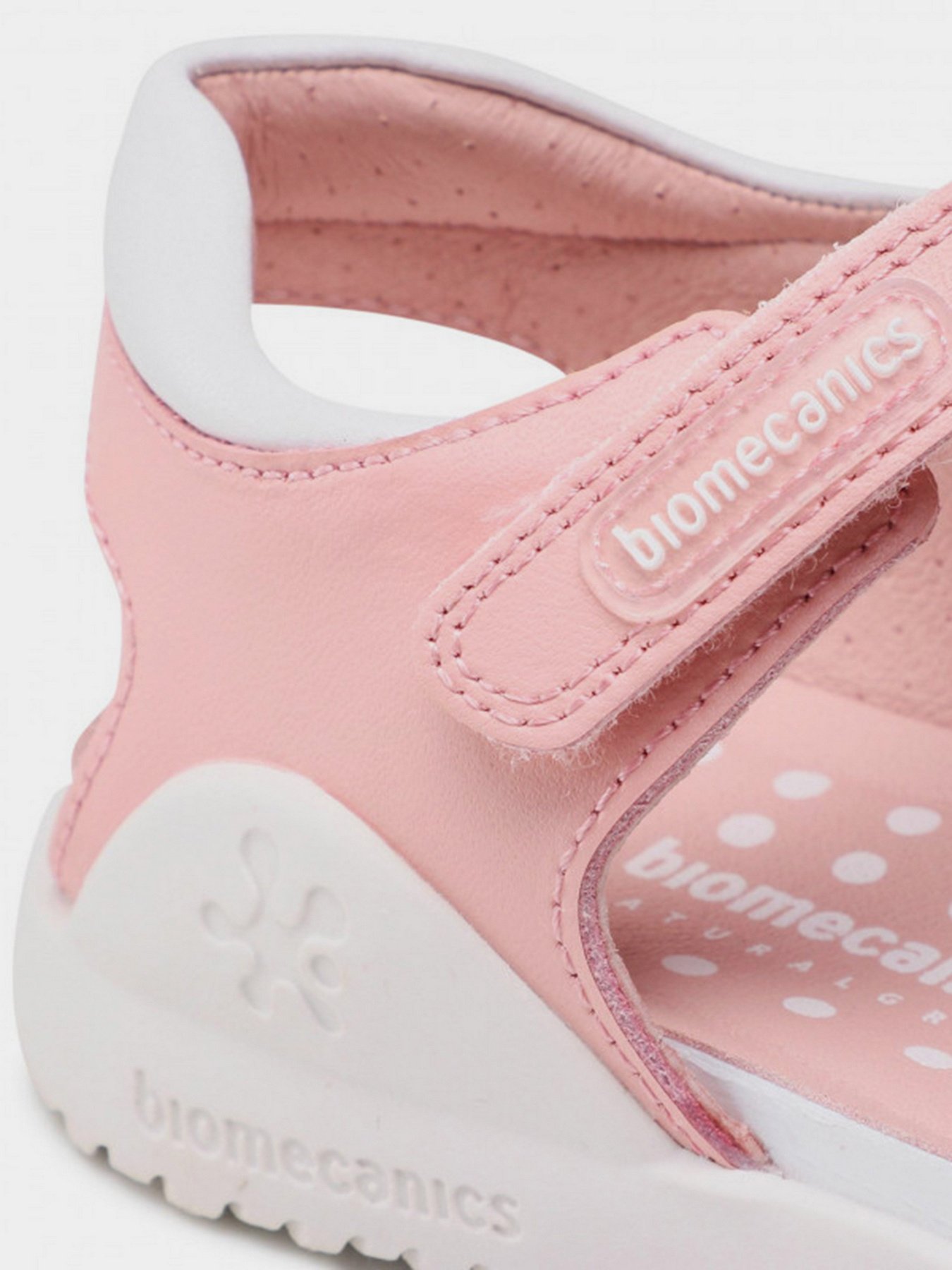 Сандалии Biomecanics модель 222207-A Фото