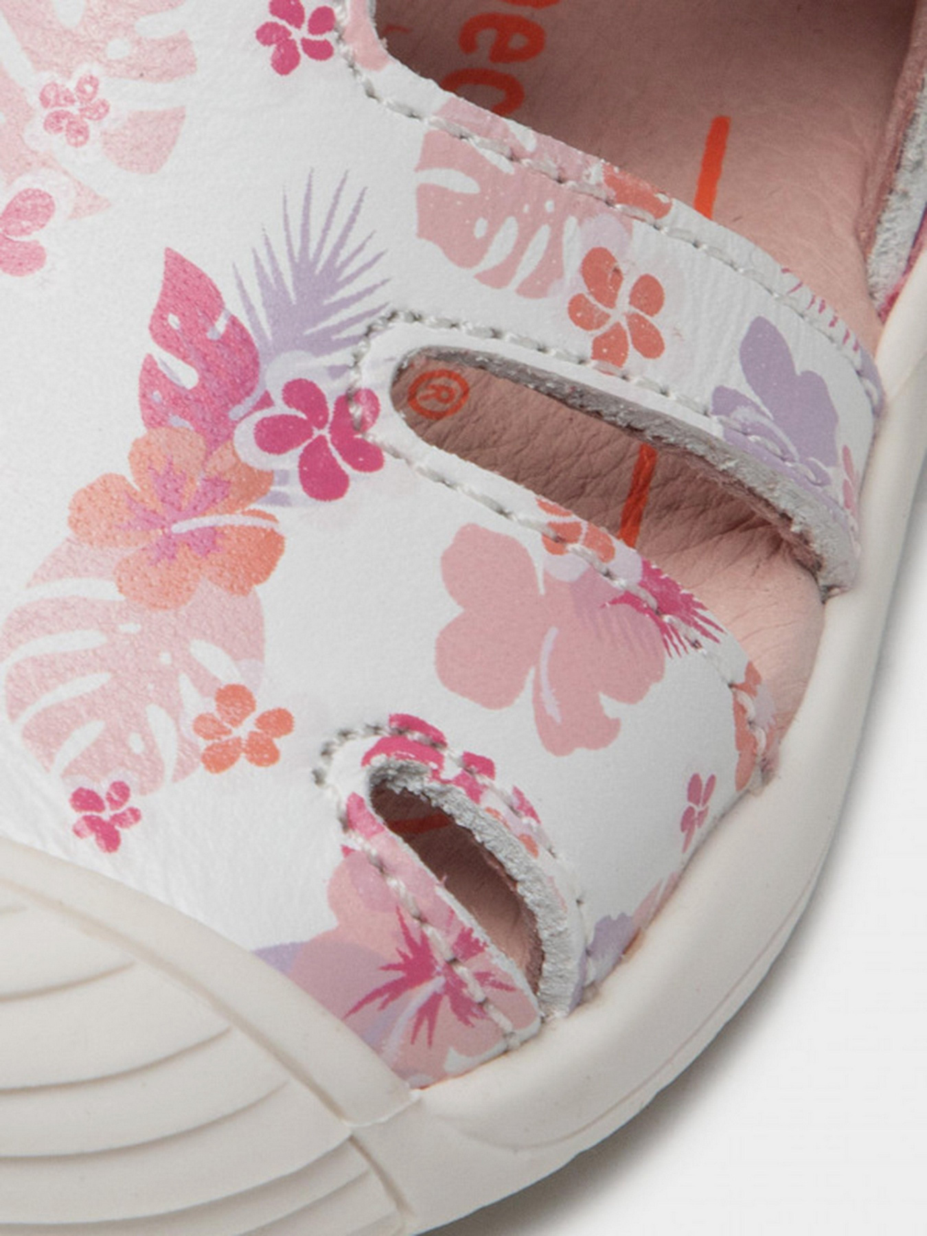 Сандалии Biomecanics модель 222107-A Фото