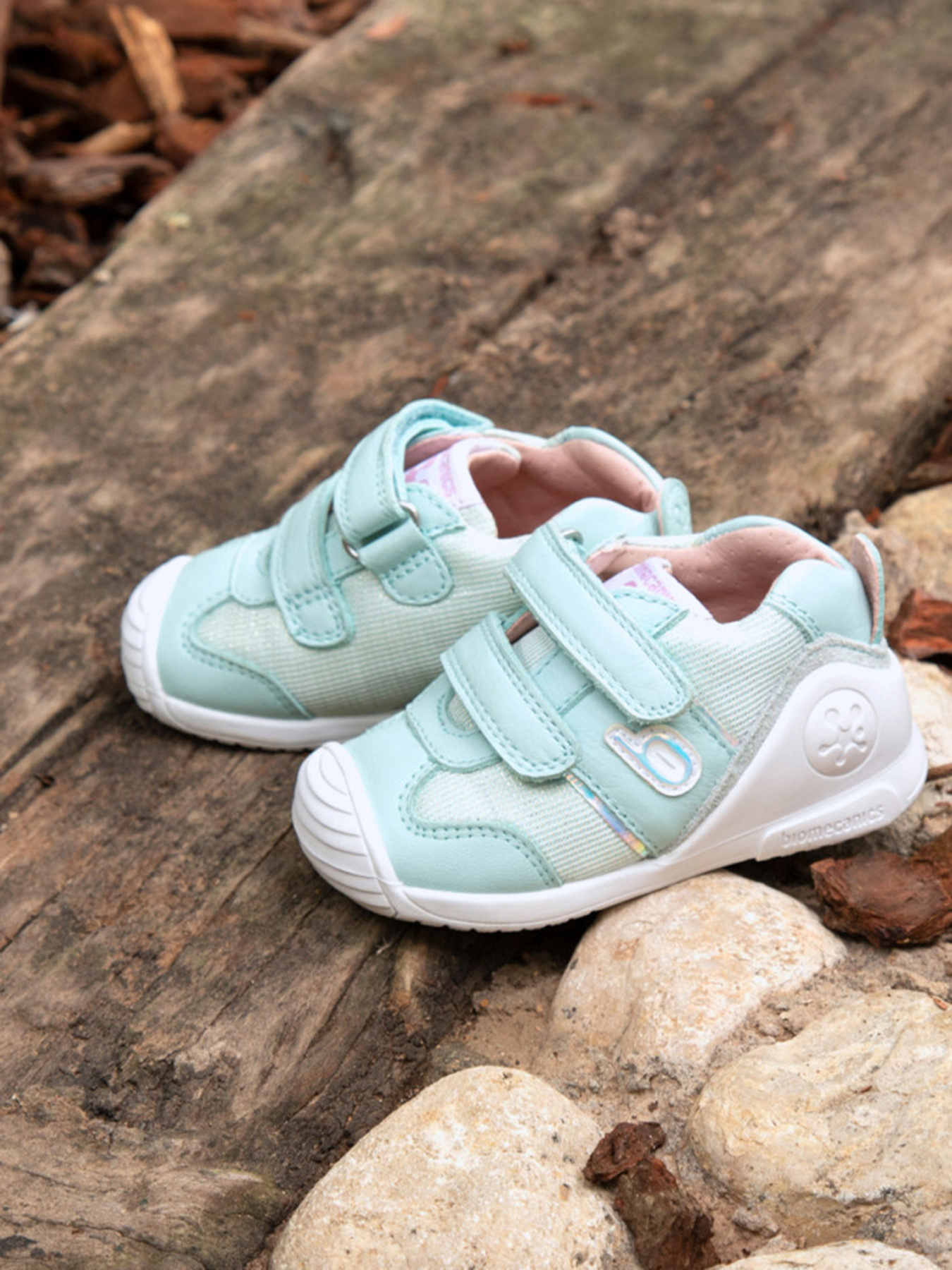 Полуботинки Biomecanics модель 232119-A Фото