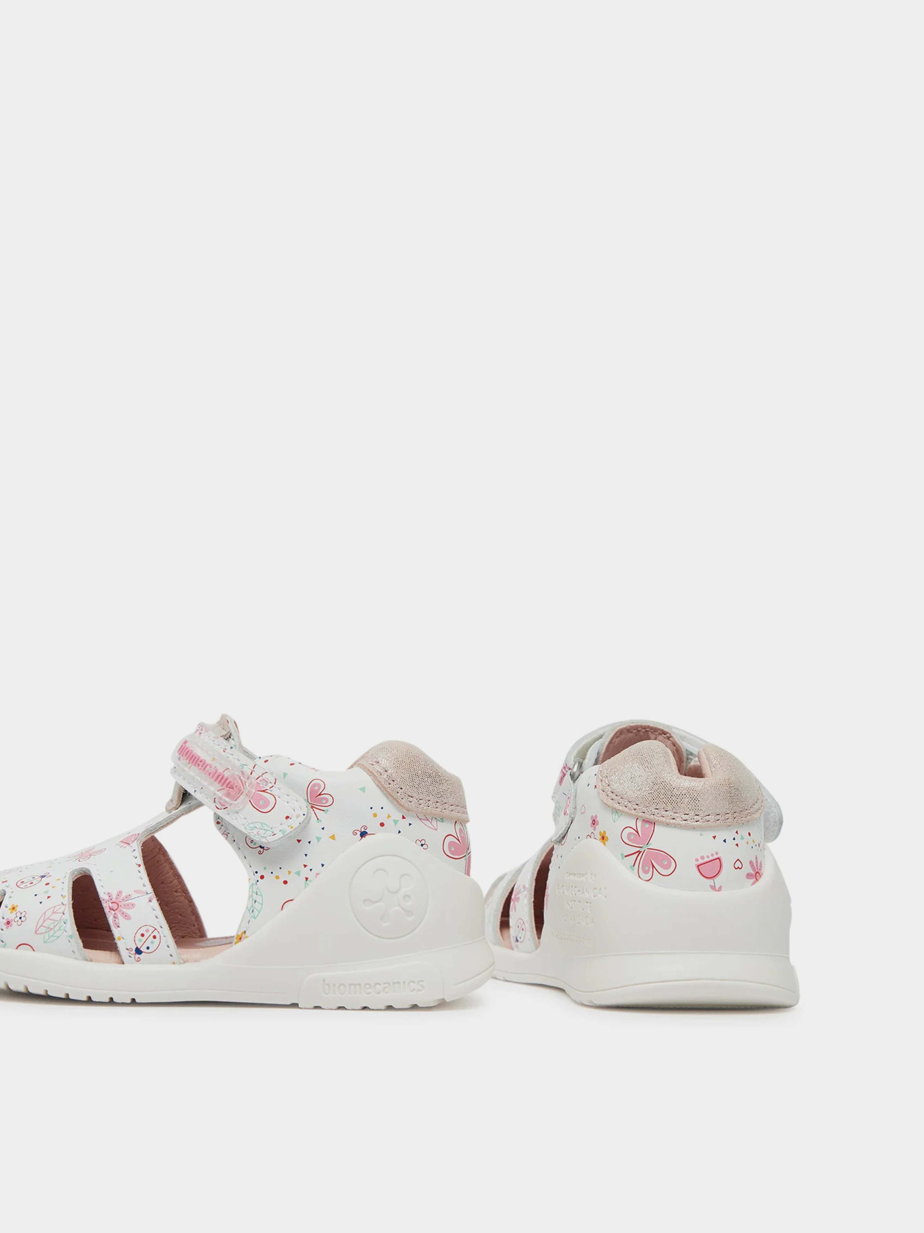 Сандалии Biomecanics модель 252101-B050 Фото