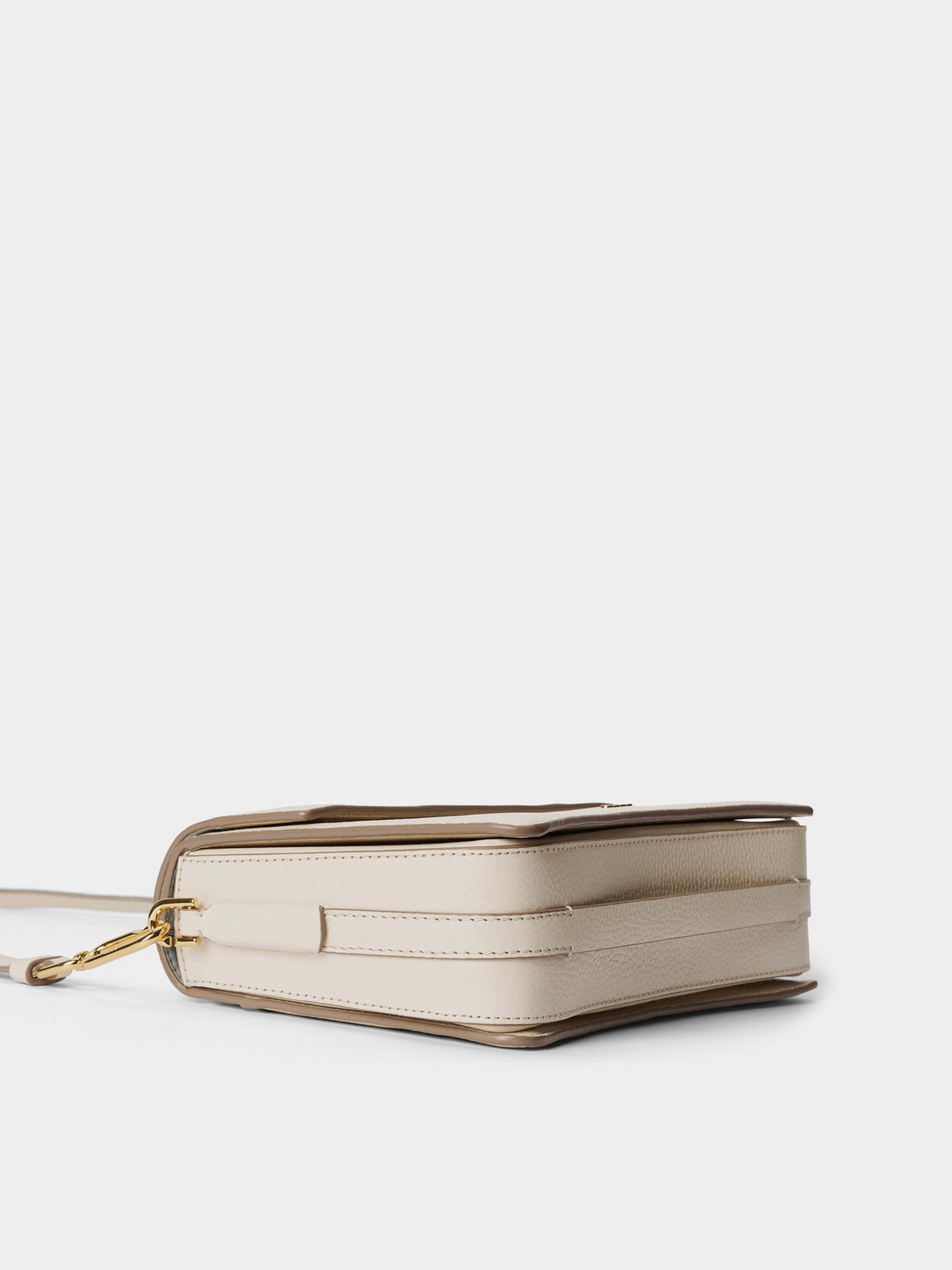 Кросс-боди ECCO Large Pebbled Pinch Leather модель 910777690205 Фото