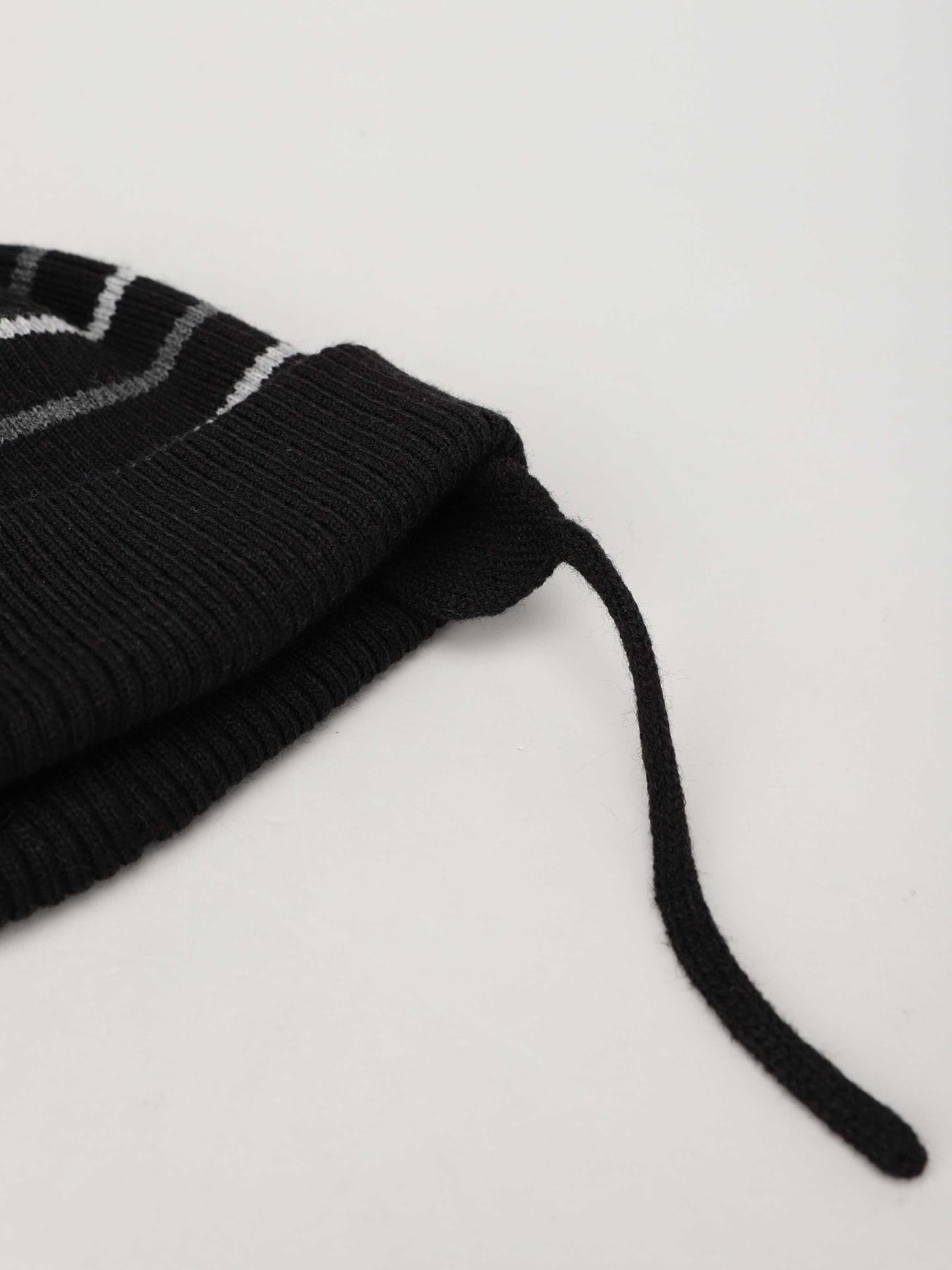 Шапка ZARA модель 1323/578/800_чорний комб. Фото