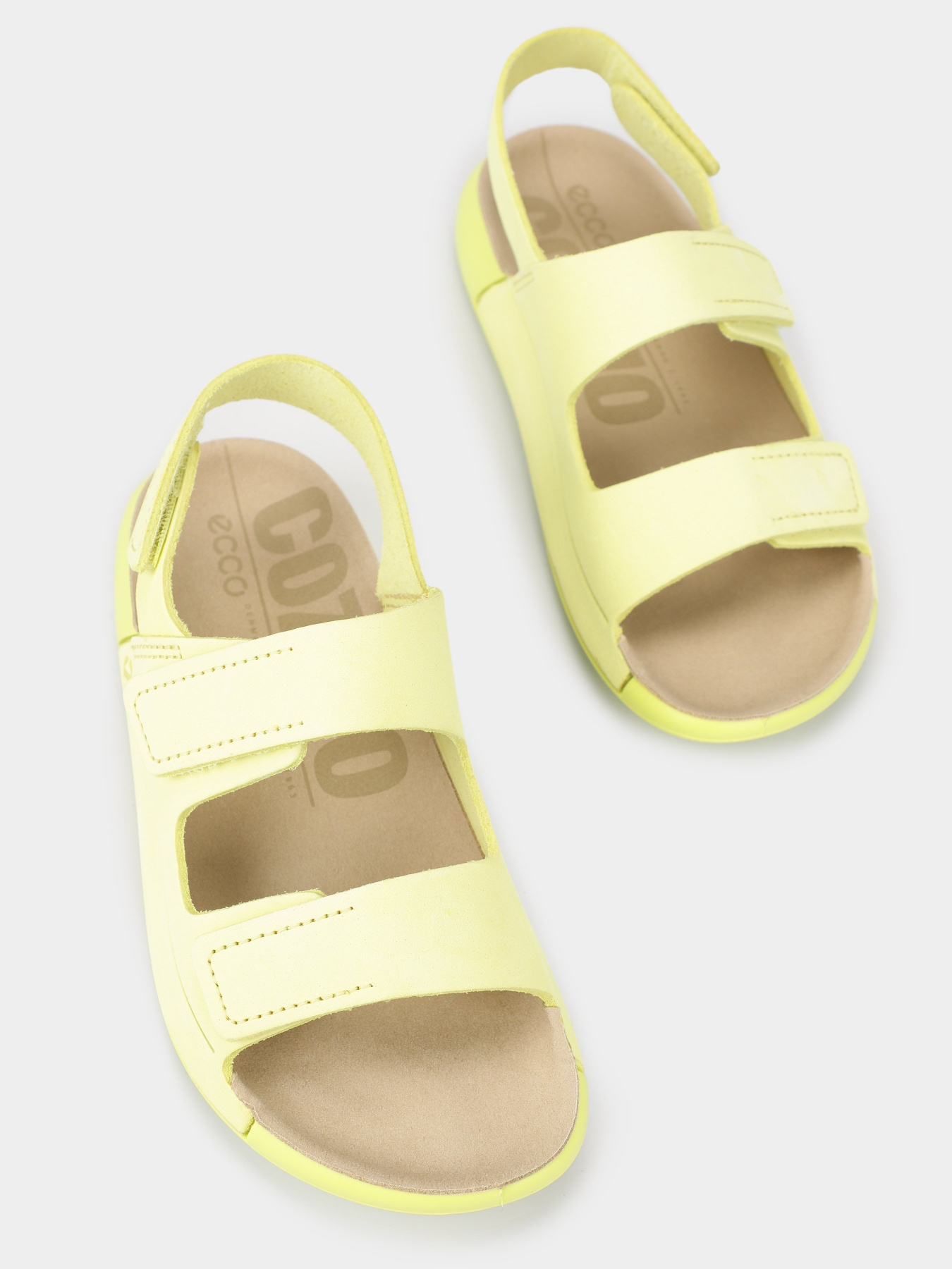 Сандалии ECCO Cozmo модель 70042202660 Фото