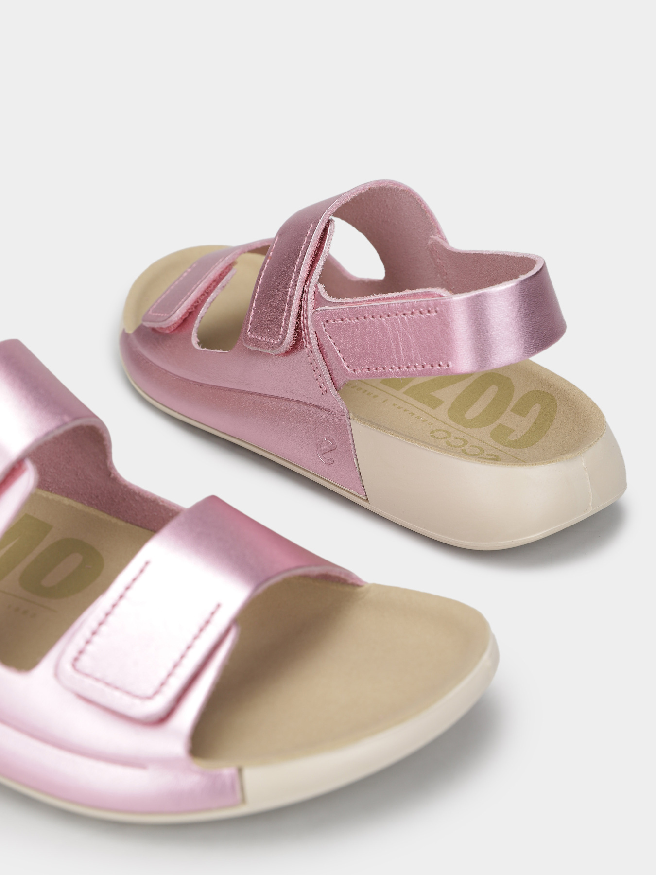 Сандалии ECCO Cozmo модель 70042361126 Фото